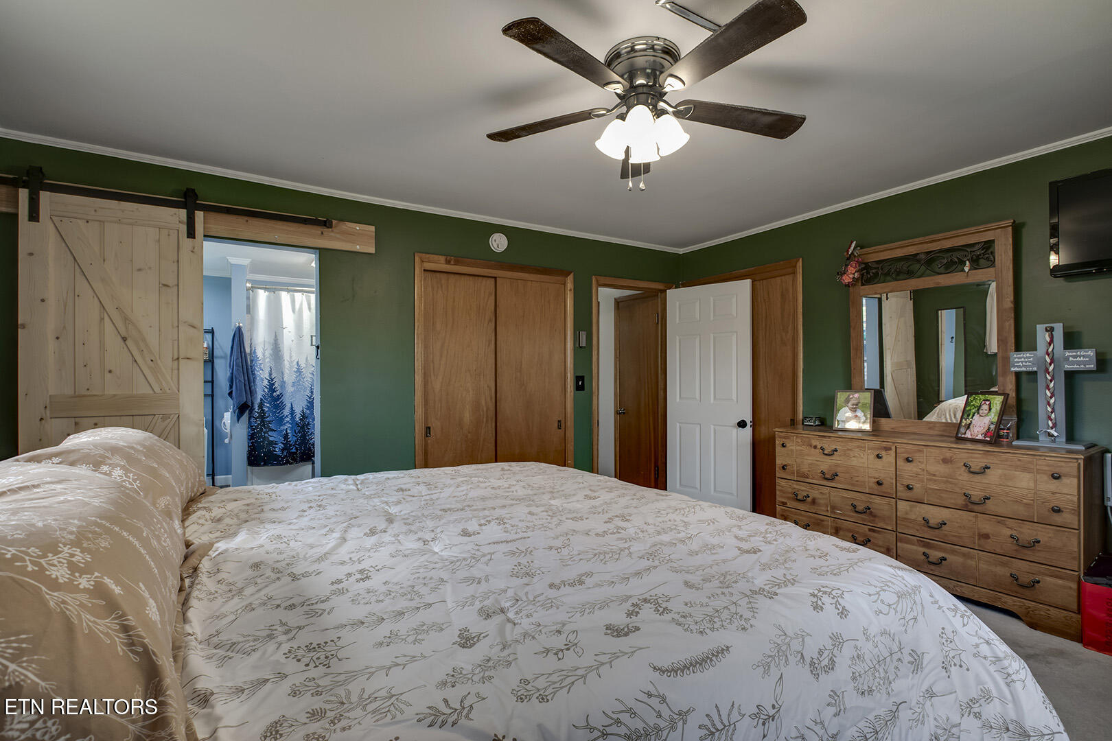 410 Douglas Lane Clinton TN 37716