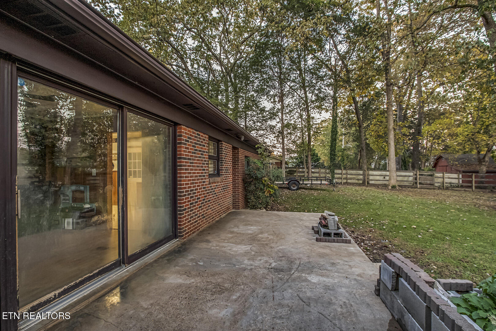 410 Douglas Lane Clinton TN 37716