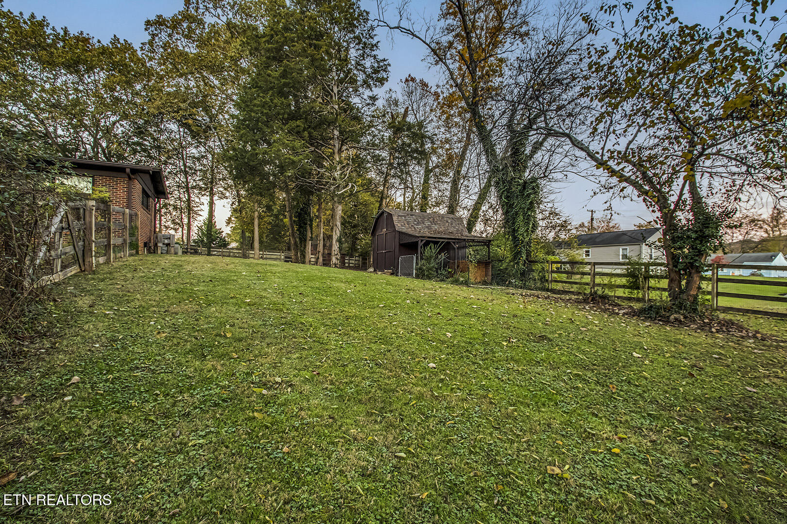 410 Douglas Lane Clinton TN 37716
