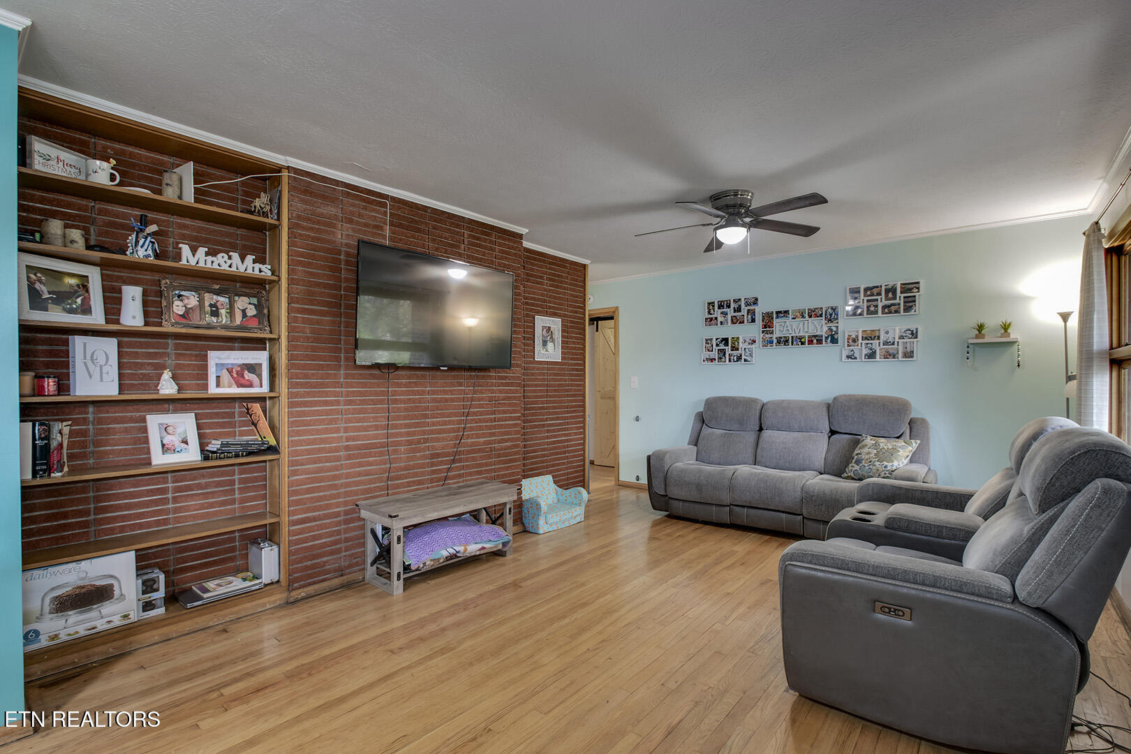 410 Douglas Lane Clinton TN 37716