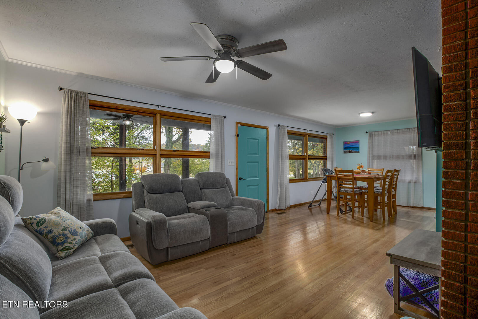 410 Douglas Lane Clinton TN 37716