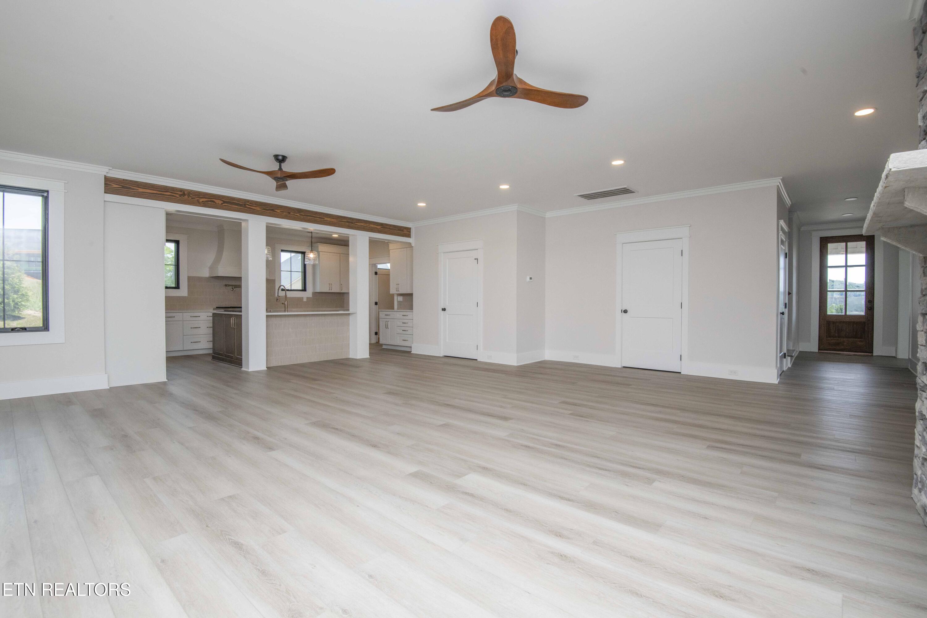 178 Purple Iris Place Loudon TN 37774