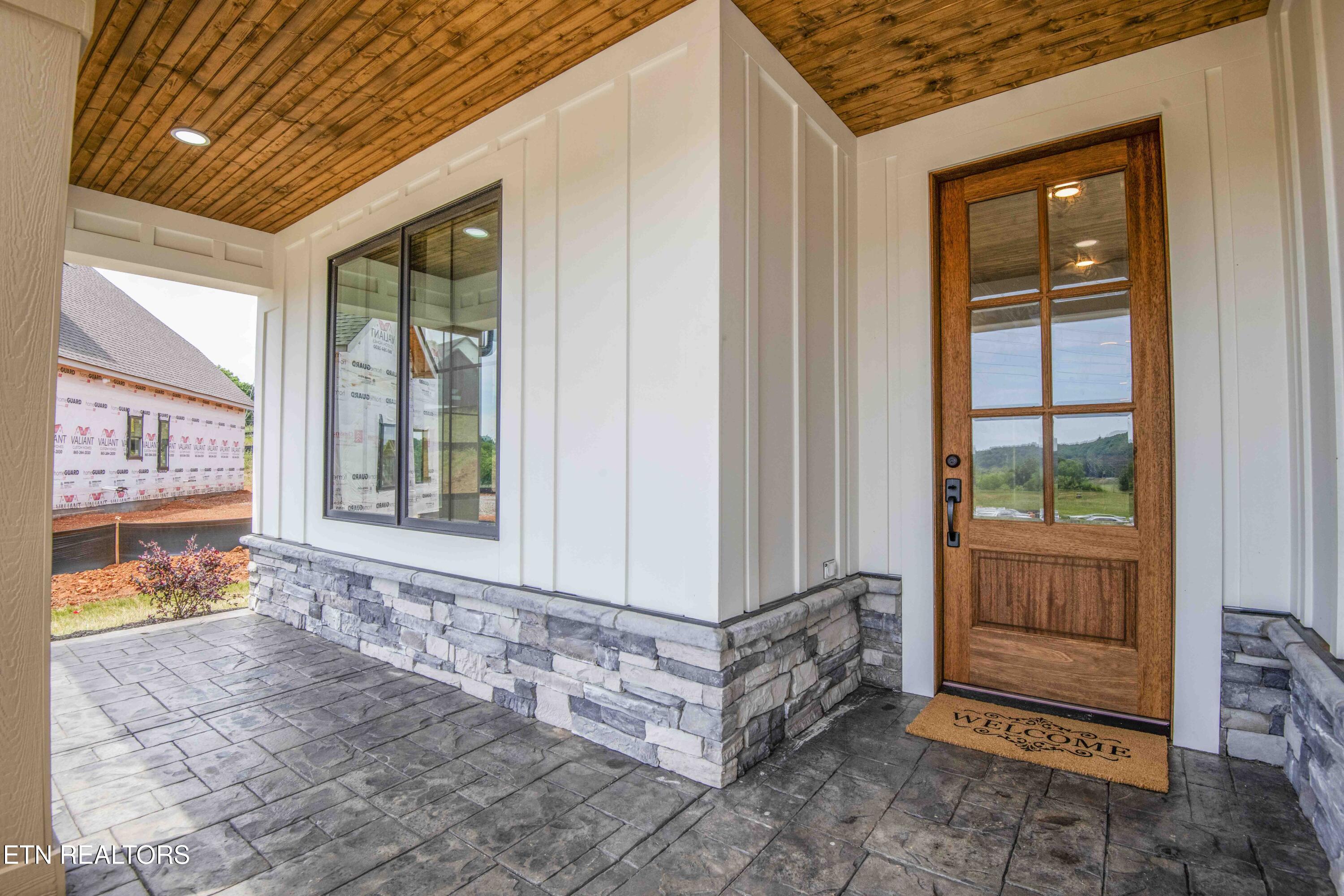 178 Purple Iris Place Loudon TN 37774