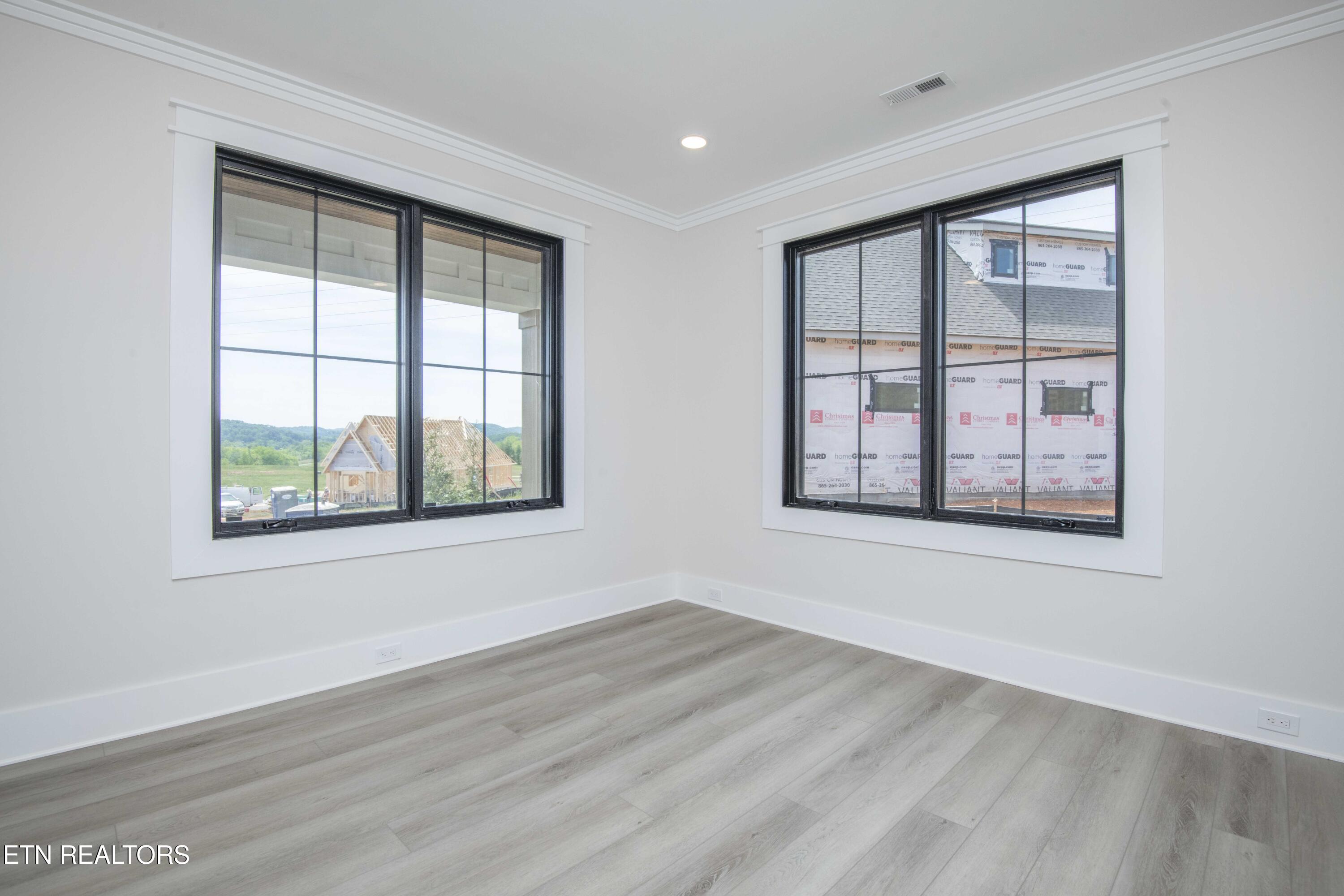 178 Purple Iris Place Loudon TN 37774