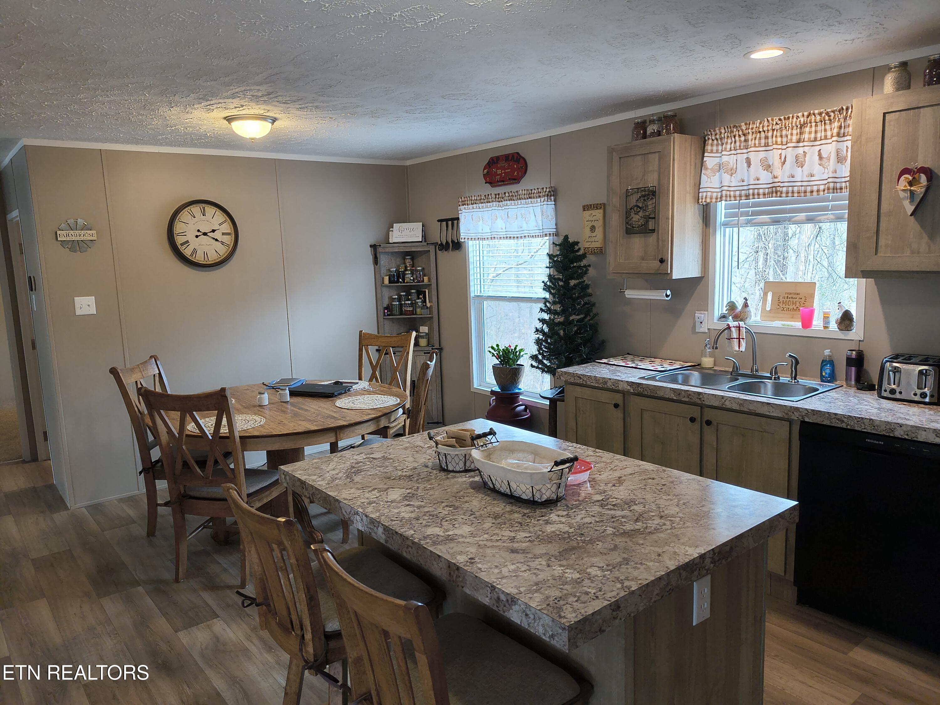 315 Key Lane Pioneer TN 37847