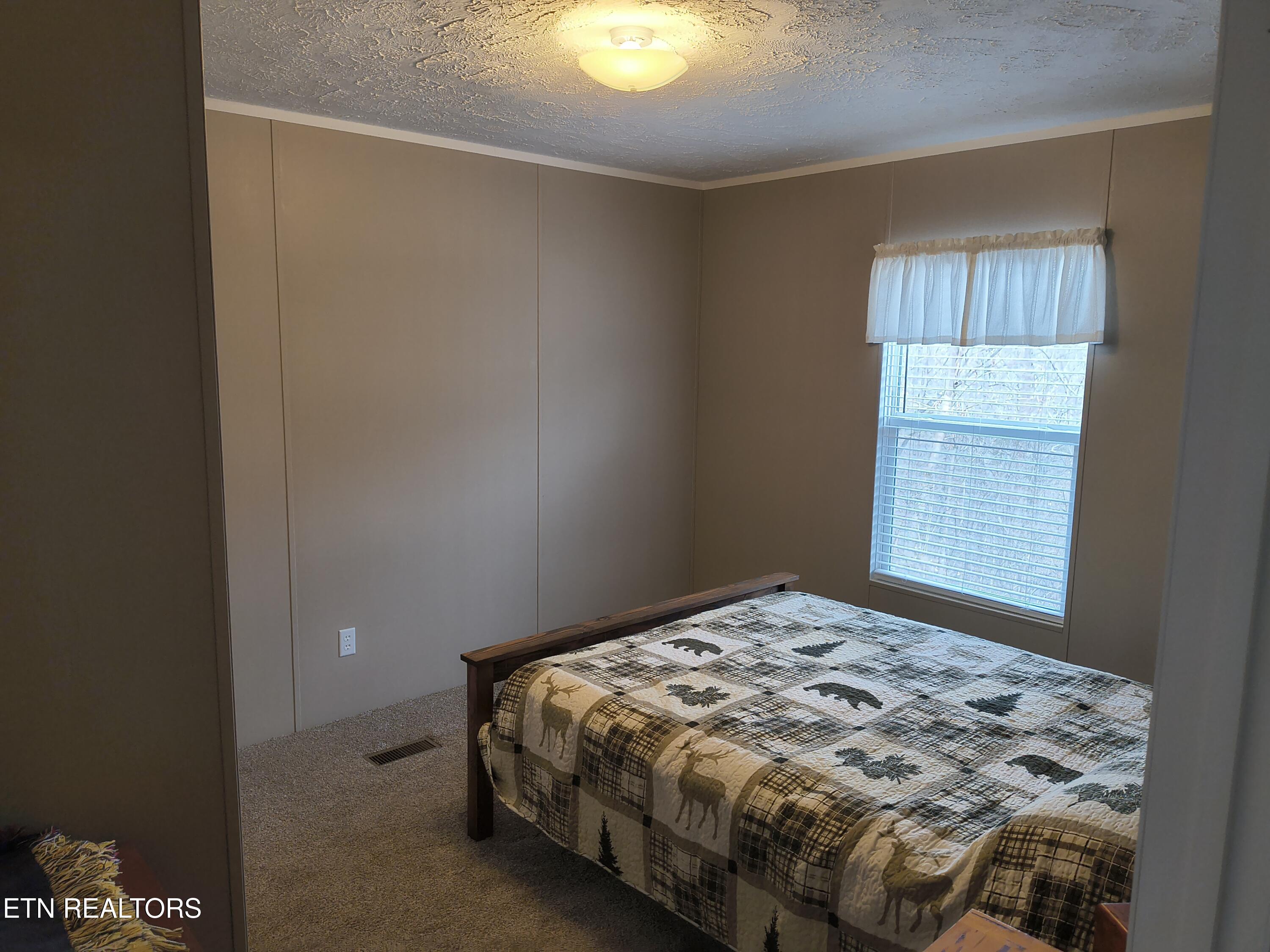 315 Key Lane Pioneer TN 37847