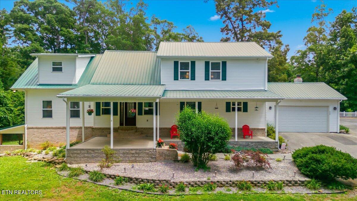 330 Sandalwood Lane Dandridge TN 37725