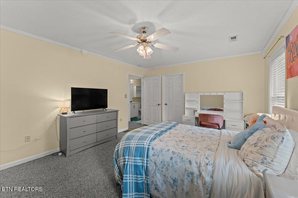 330 Sandalwood Lane Dandridge TN 37725