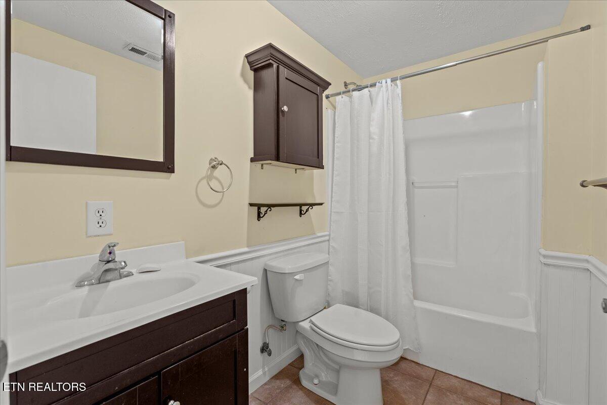 330 Sandalwood Lane Dandridge TN 37725