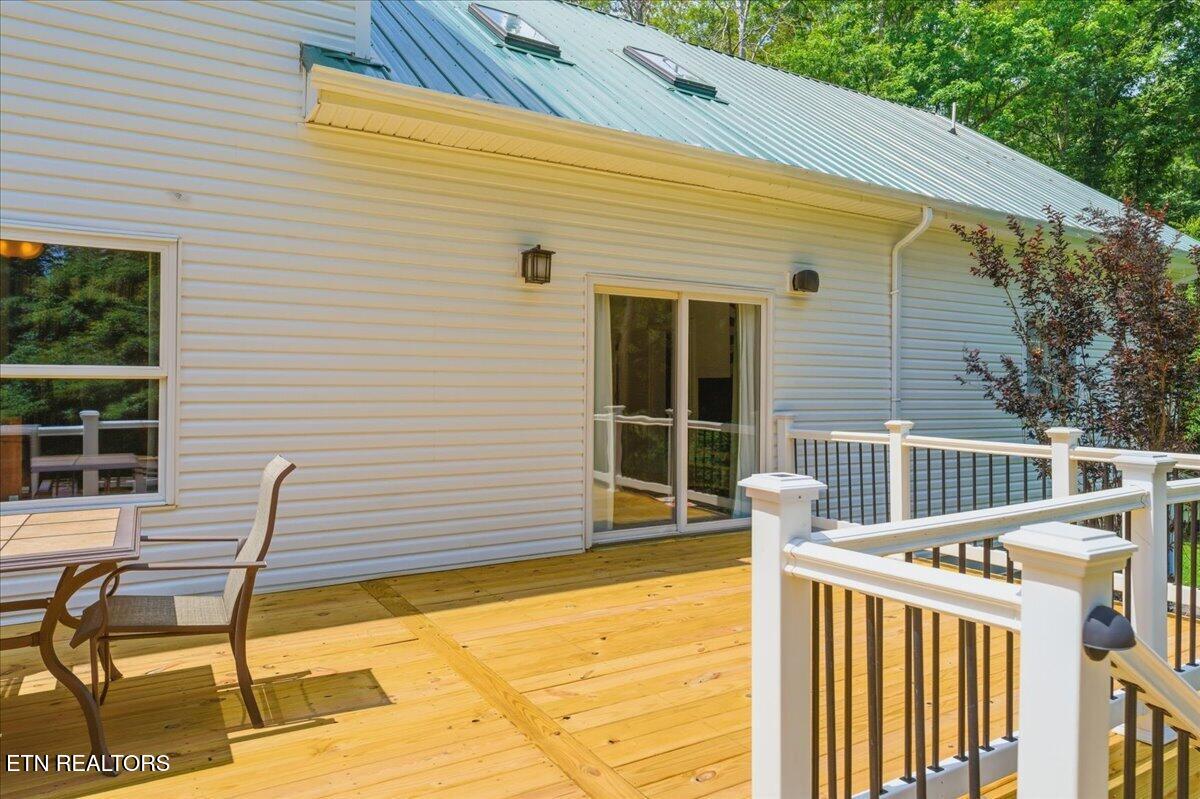 330 Sandalwood Lane Dandridge TN 37725