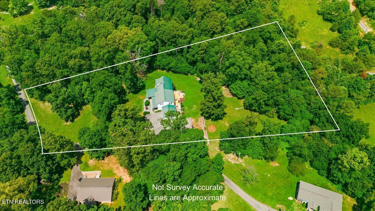 330 Sandalwood Lane Dandridge TN 37725