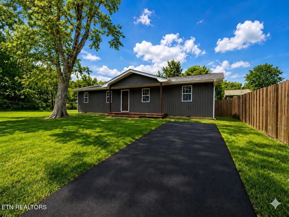 2227 Bernhurst Drive Knoxville TN 37918