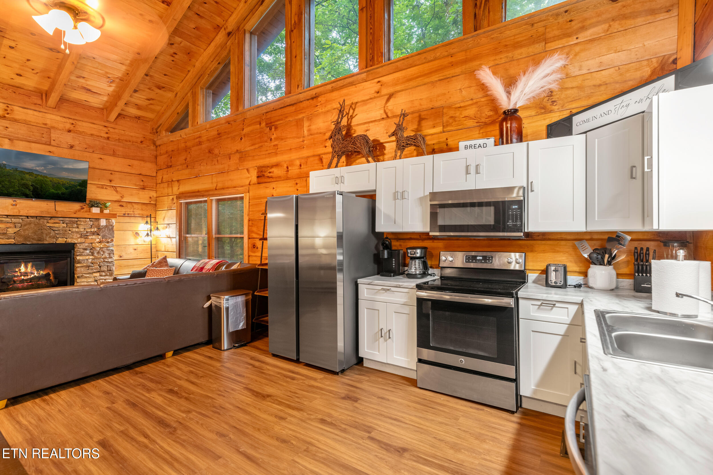 3504 Hunter Hills Way Sevierville TN 37876