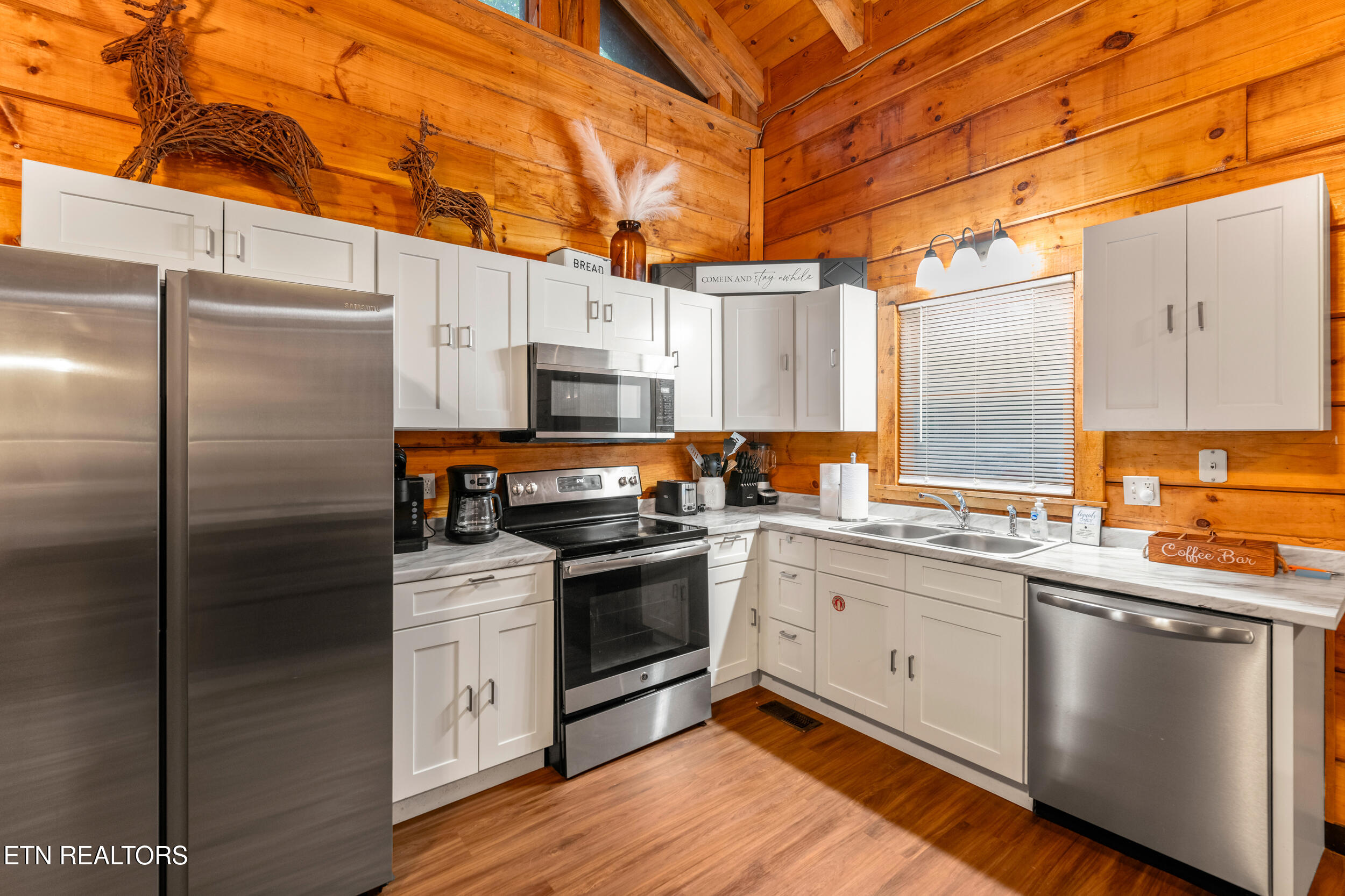3504 Hunter Hills Way Sevierville TN 37876