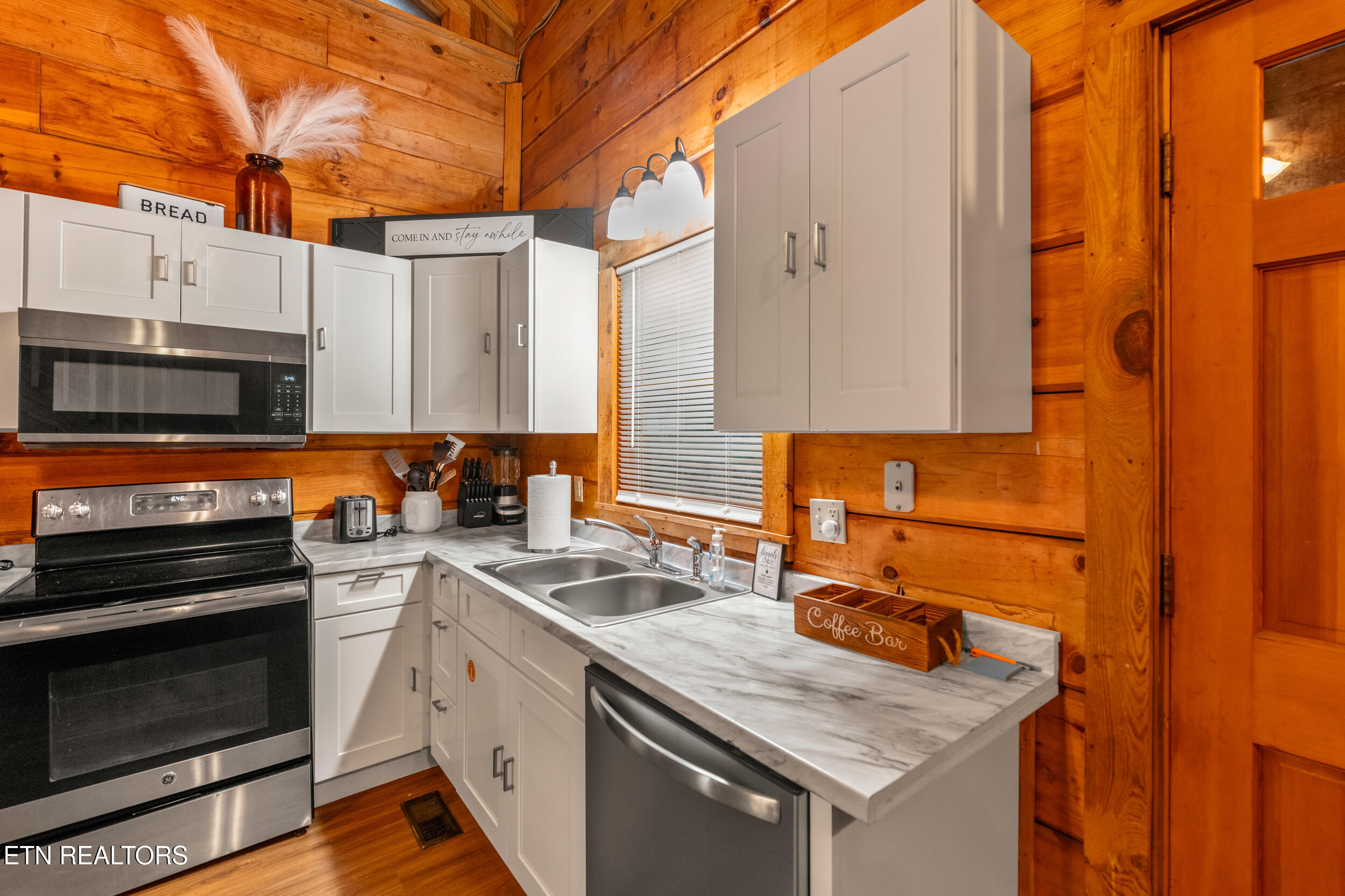 3504 Hunter Hills Way Sevierville TN 37876
