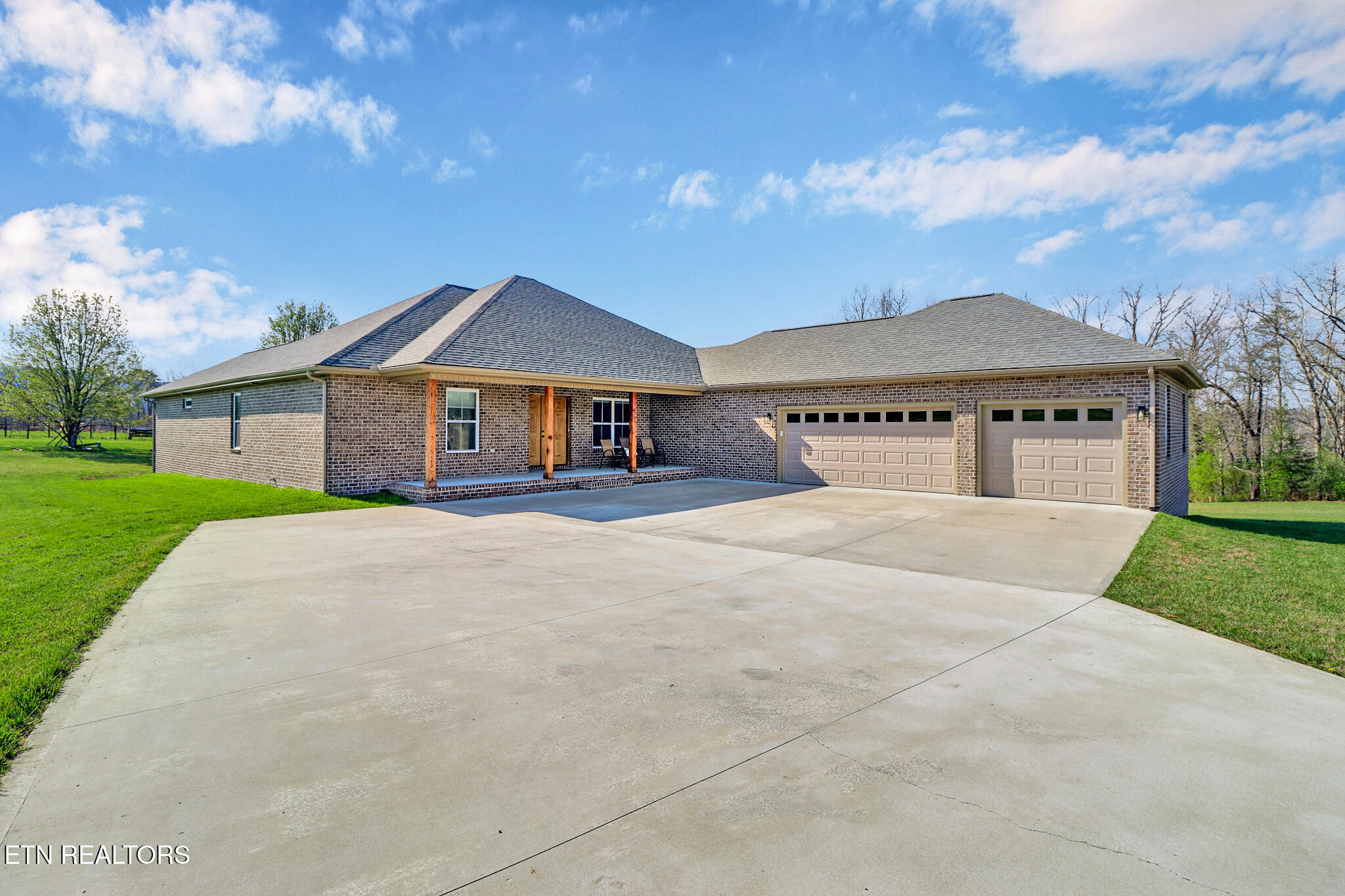 830 Keating Loop Crossville TN 38555