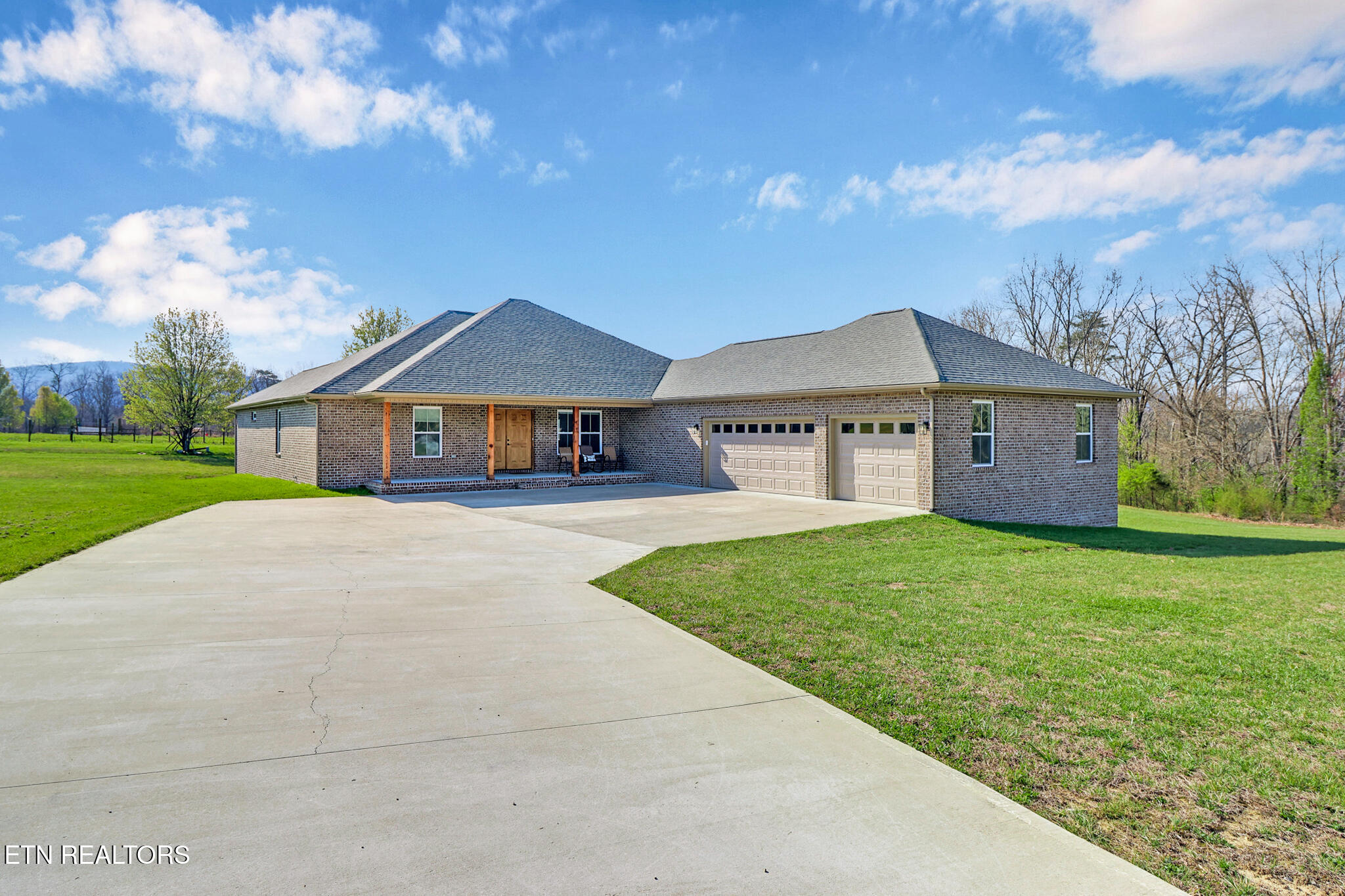 830 Keating Loop Crossville TN 38555