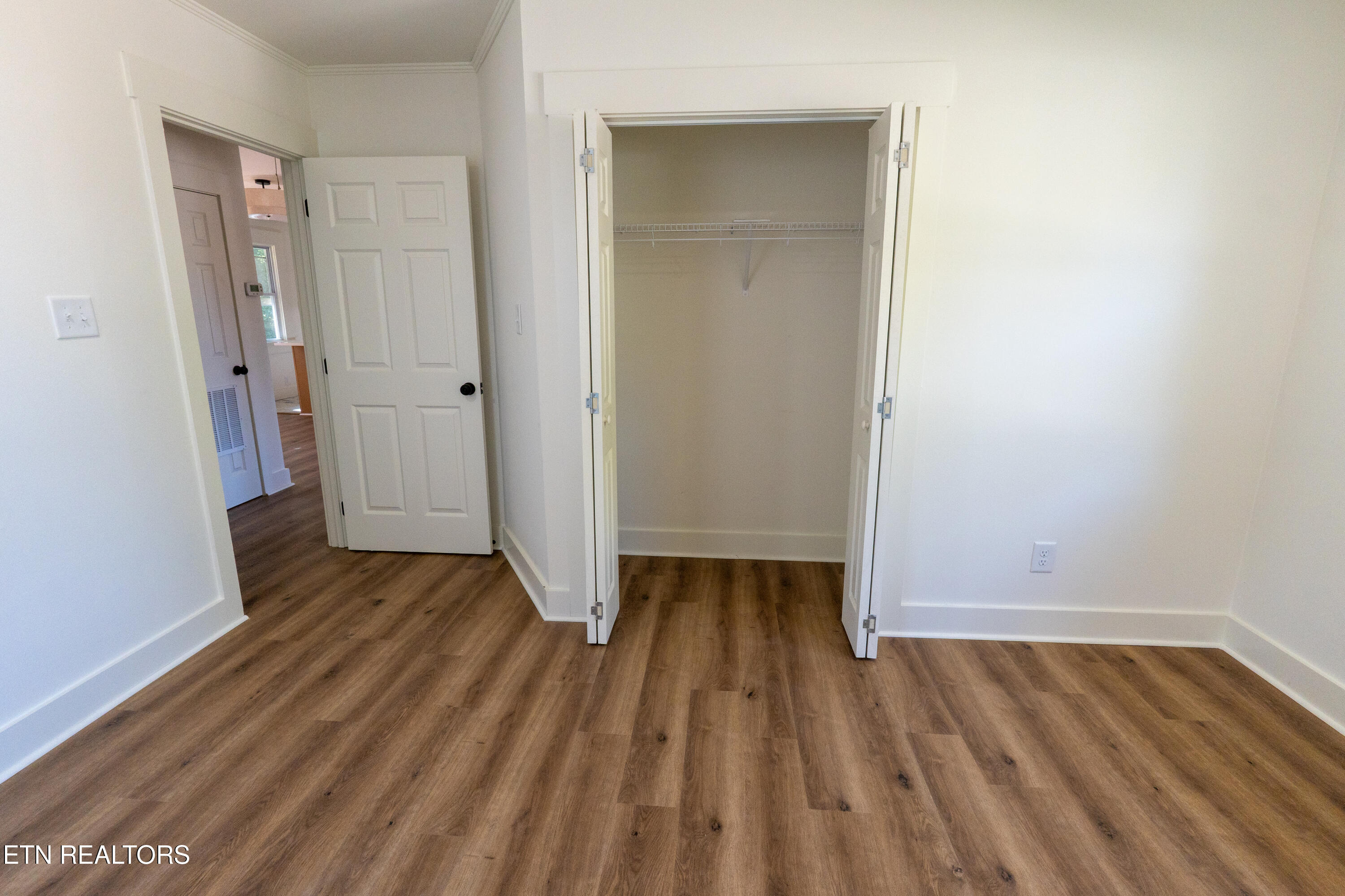 2728 Arbor Place Knoxville TN 37917