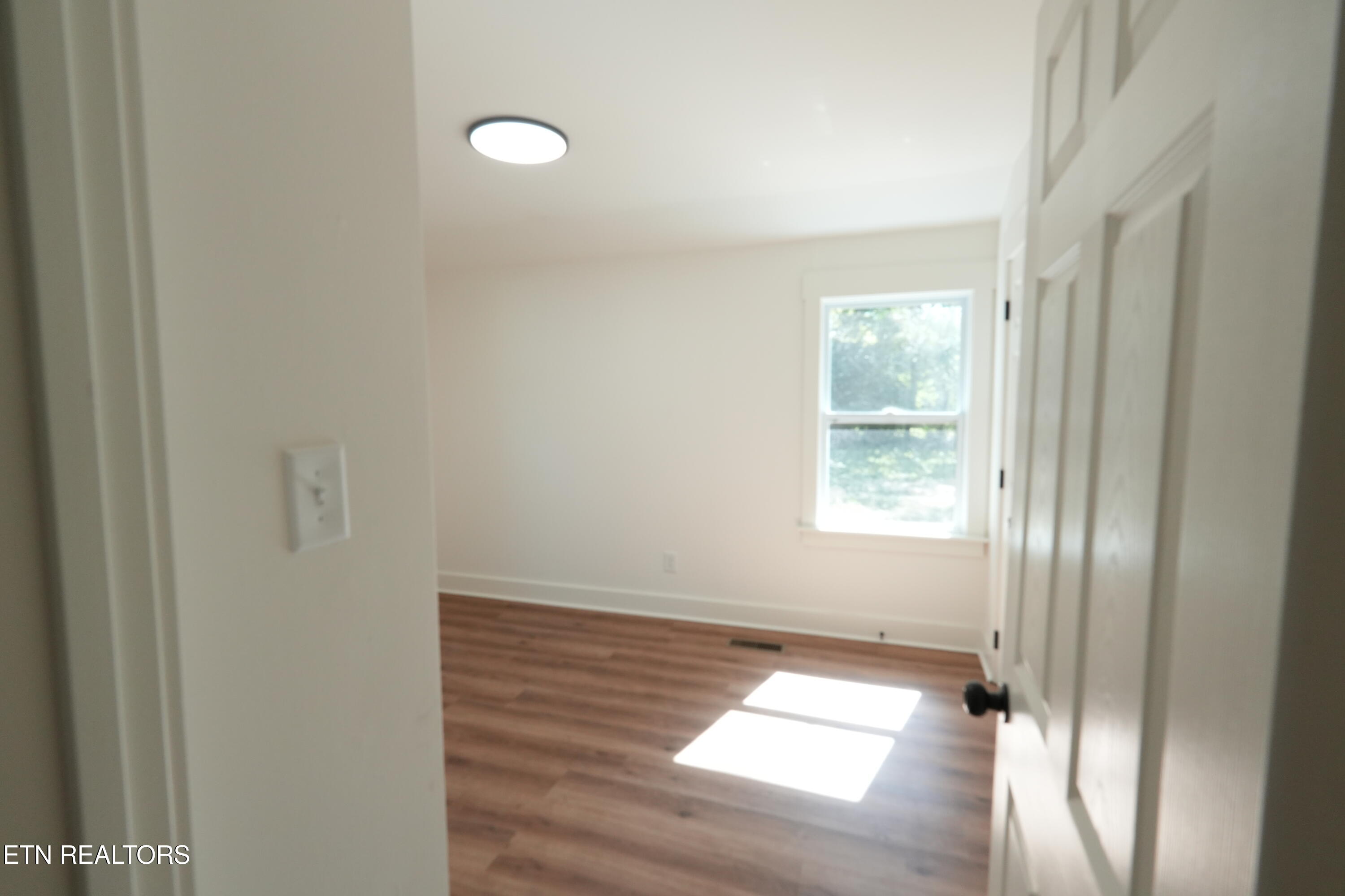 2728 Arbor Place Knoxville TN 37917