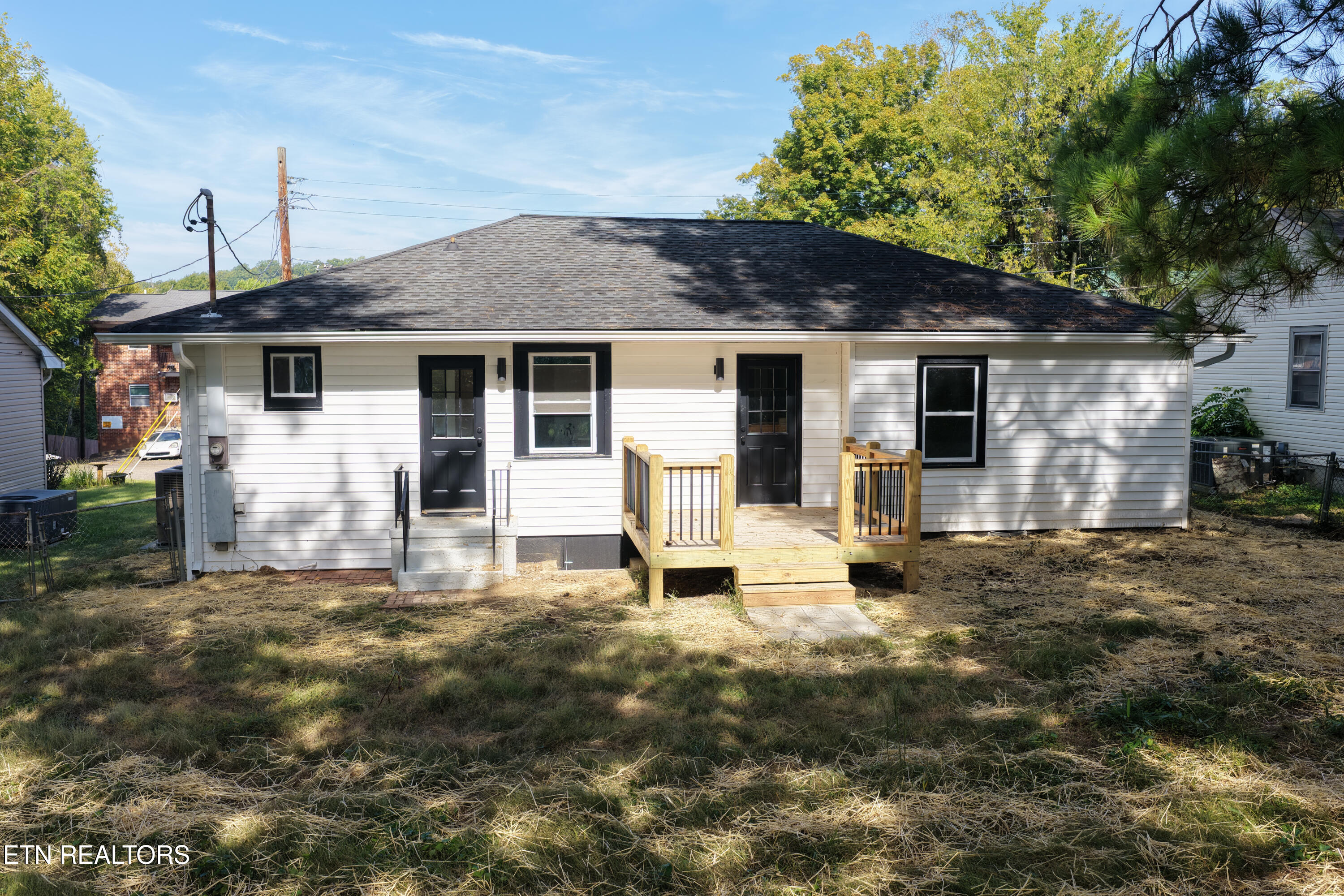 2728 Arbor Place Knoxville TN 37917