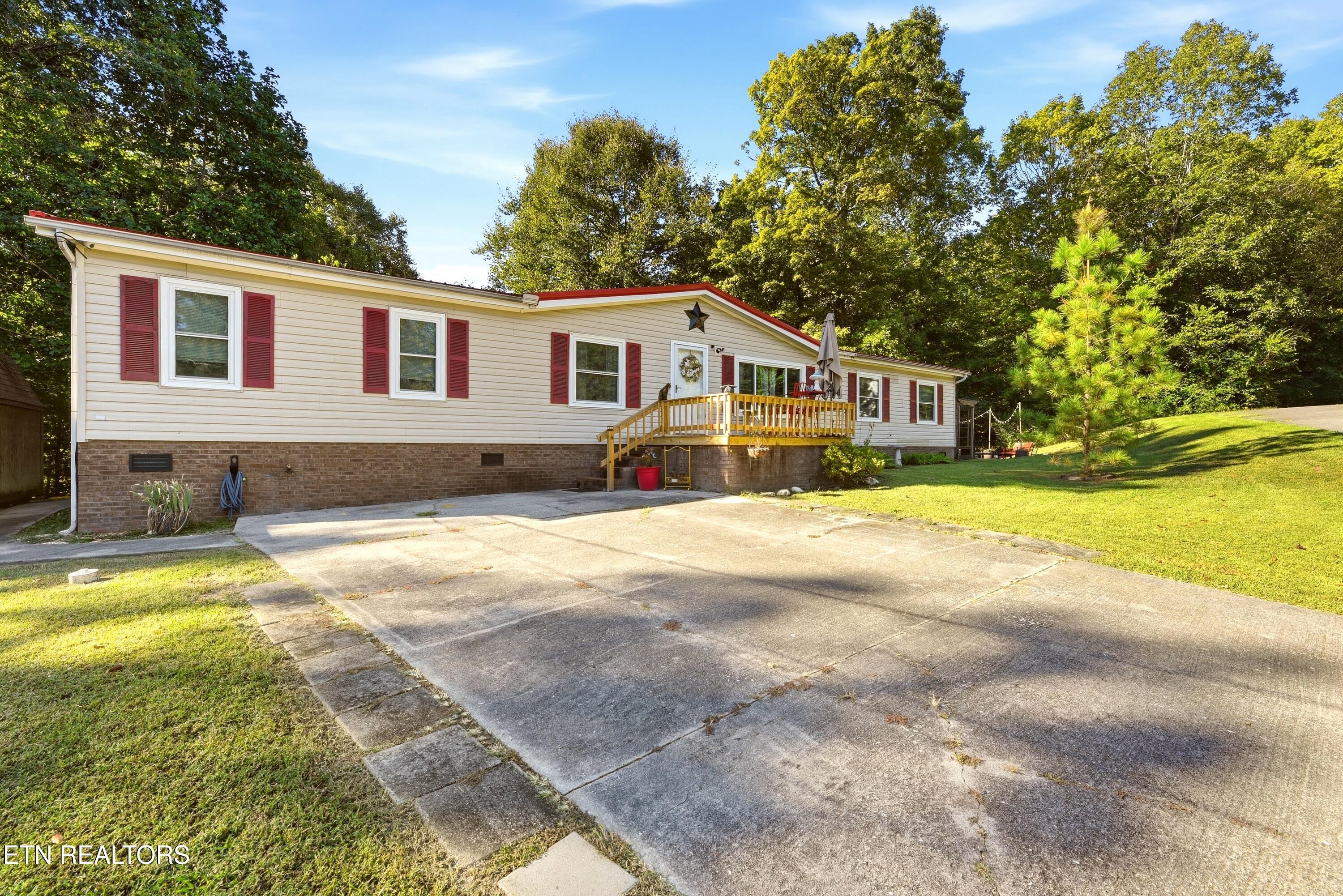 184 Cutters Lane Clinton TN 37716