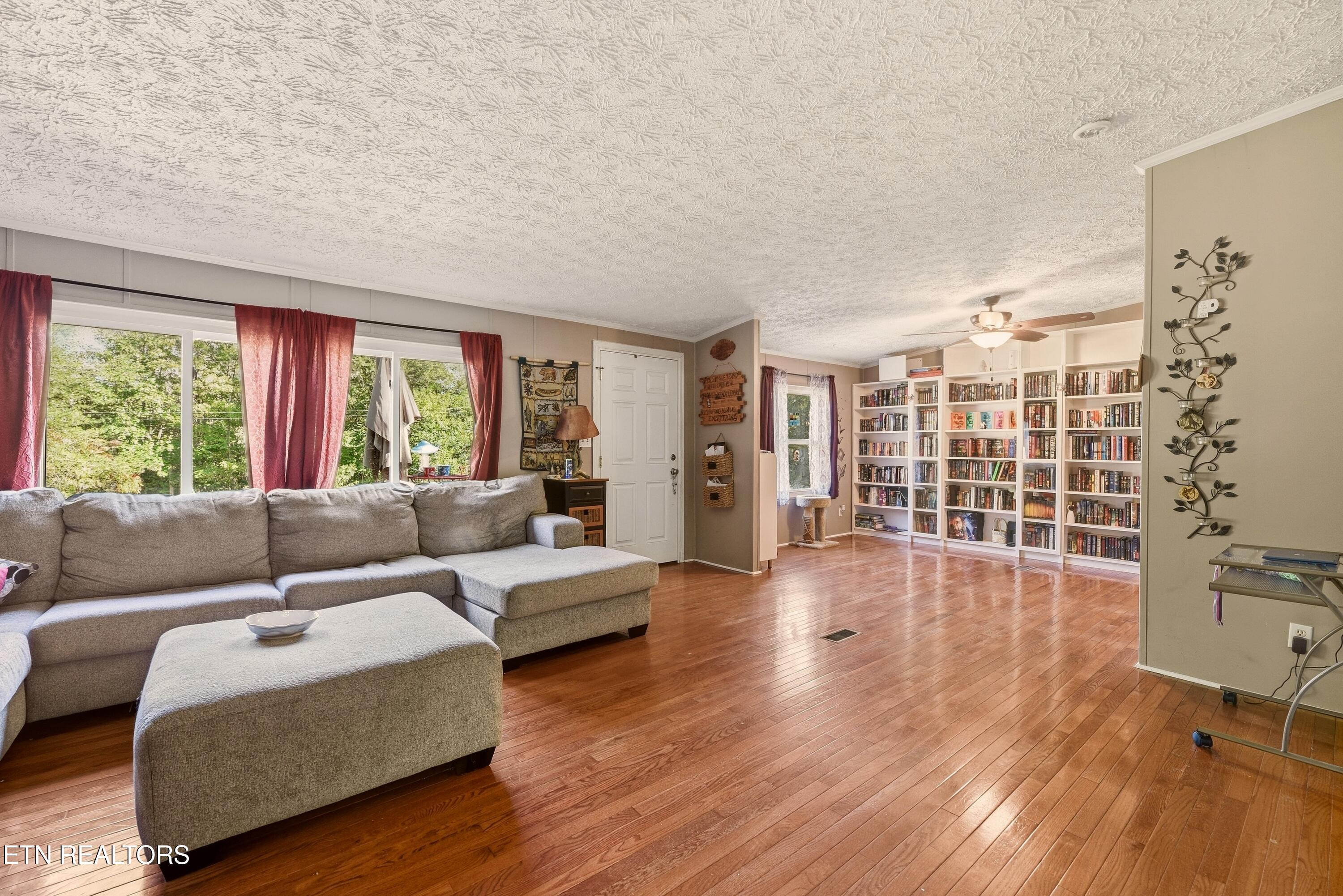 184 Cutters Lane Clinton TN 37716