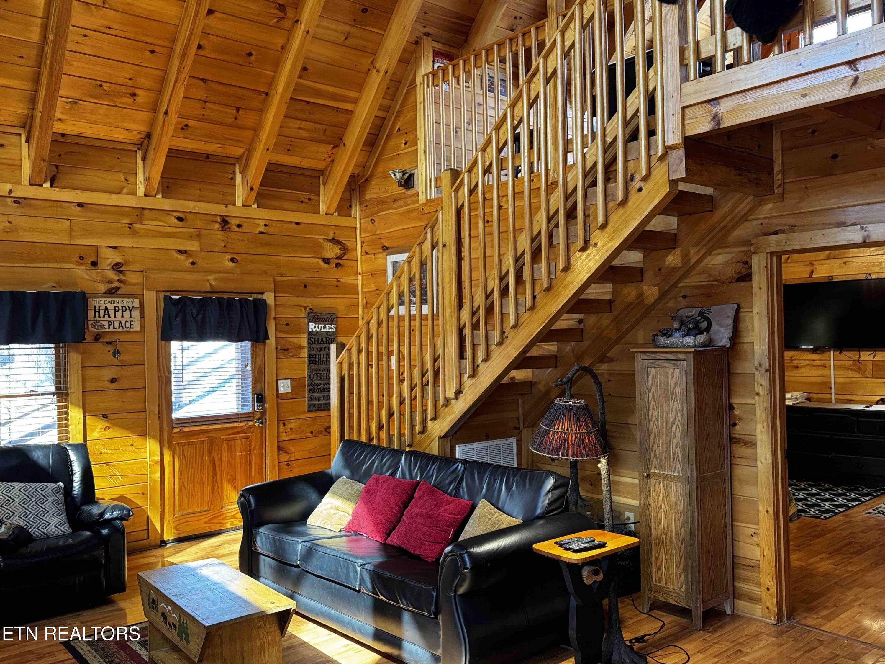 656 Forest Drive Pigeon Forge TN 37863