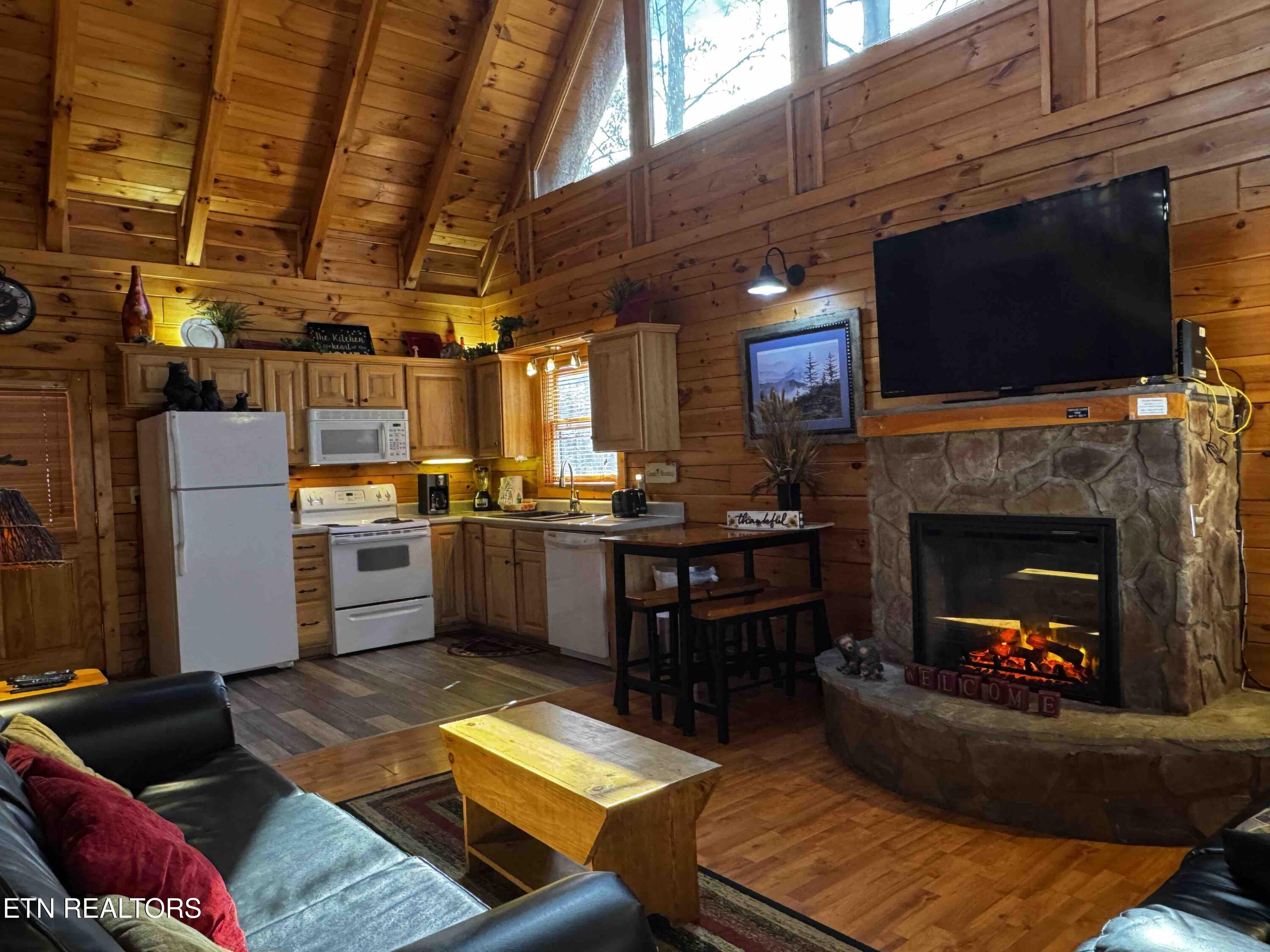 656 Forest Drive Pigeon Forge TN 37863
