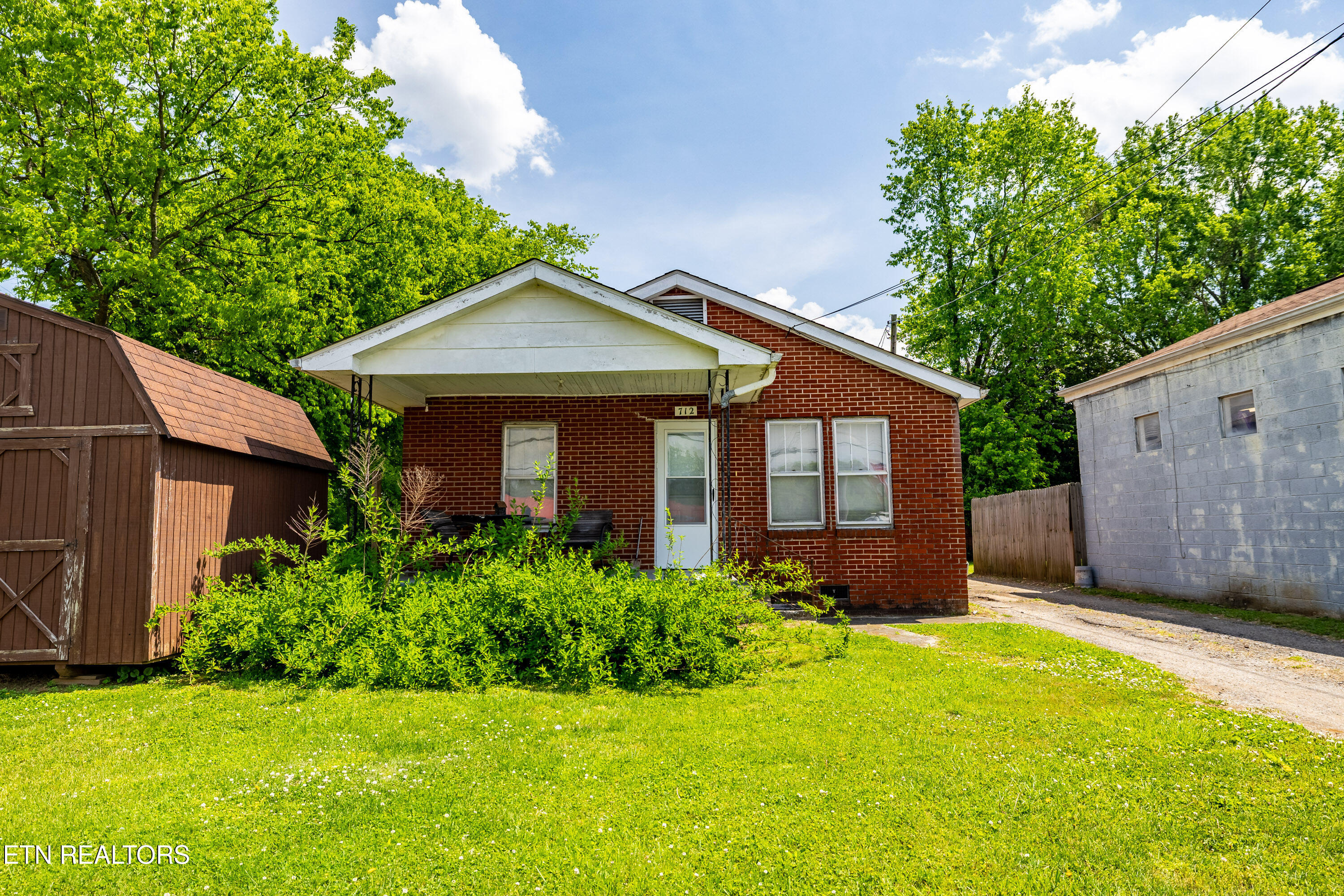 712 E Lincoln Road Maryville TN 37804