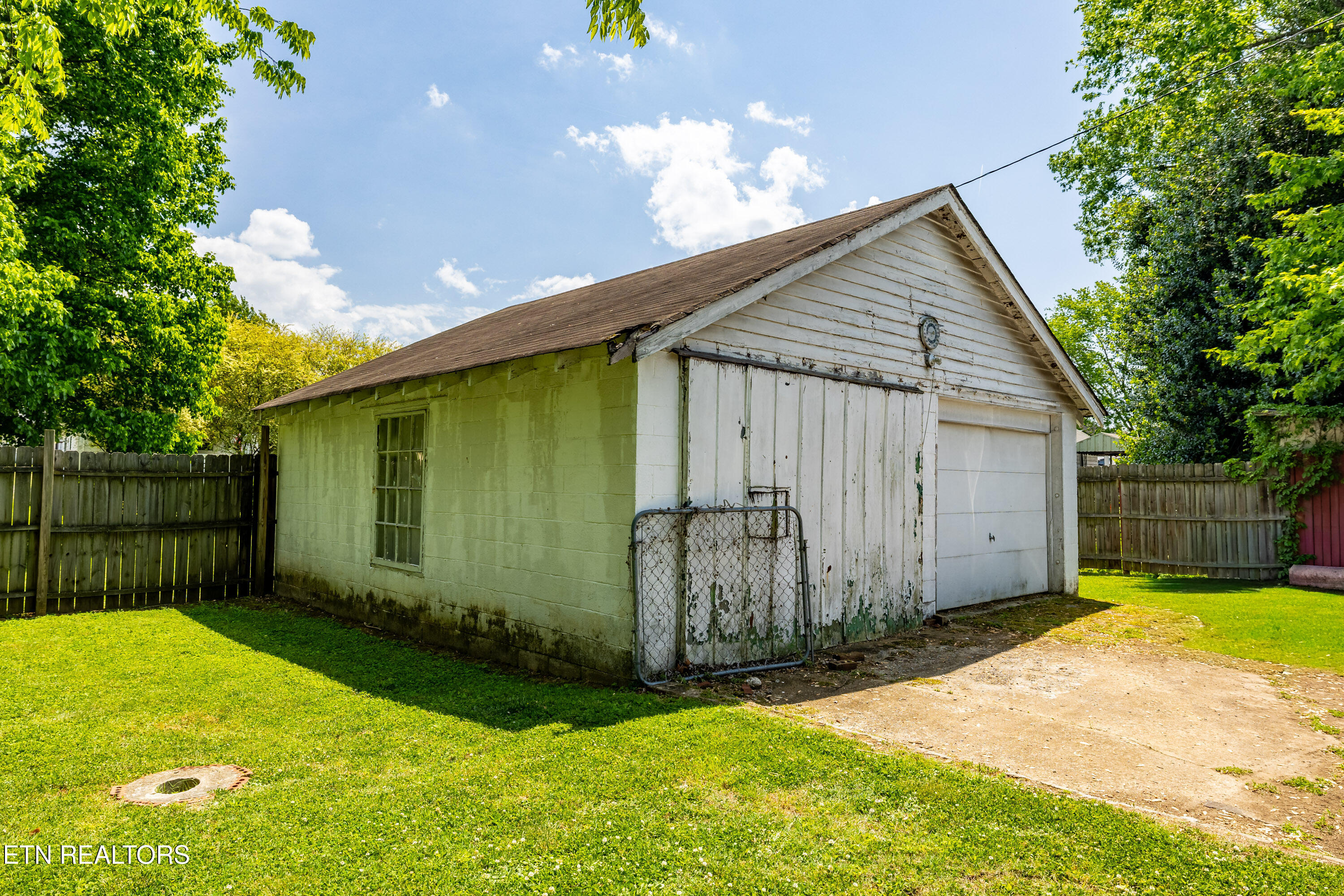 712 E Lincoln Road Maryville TN 37804
