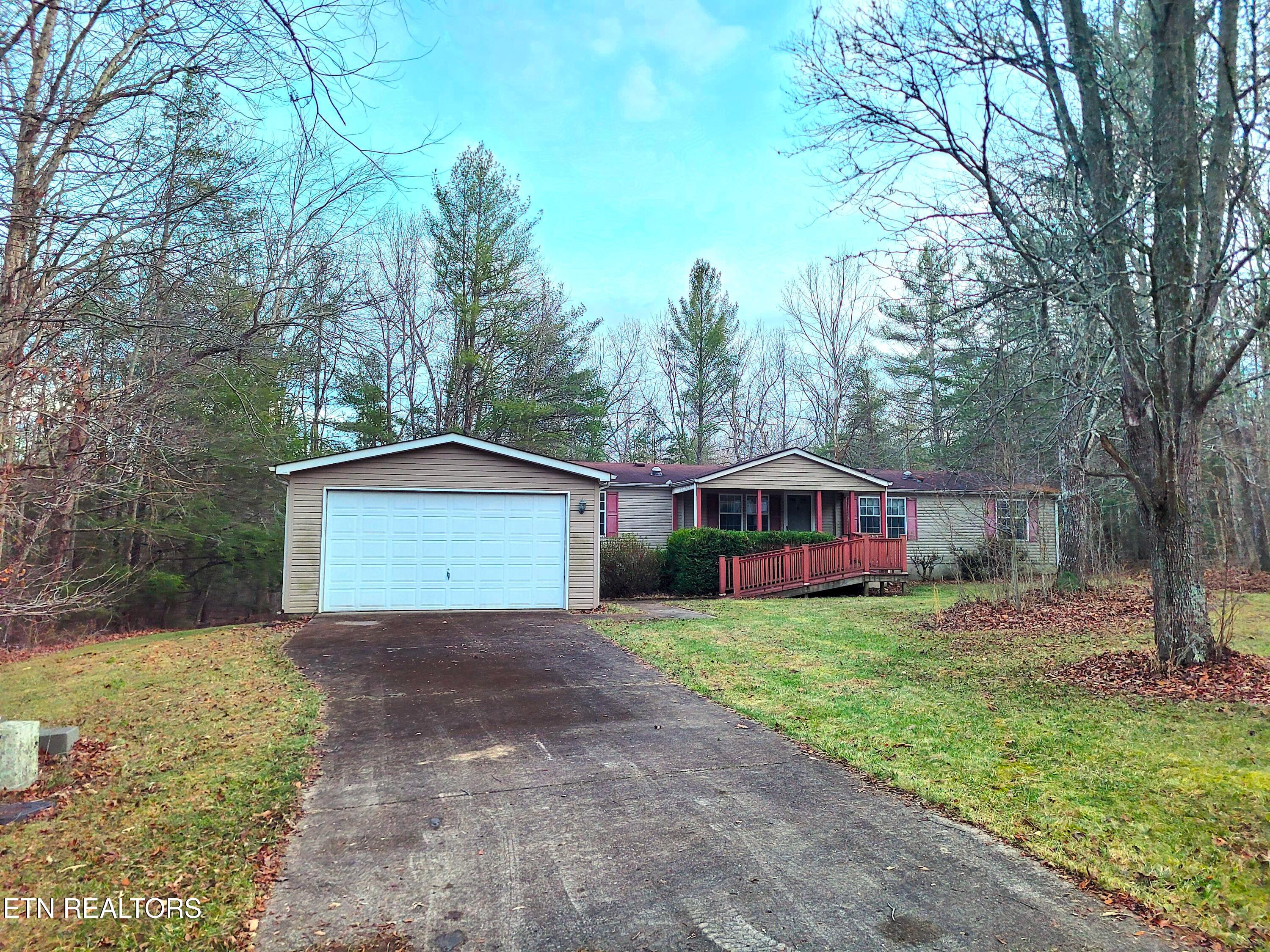 22 Prestonwood Court Crossville TN 38558