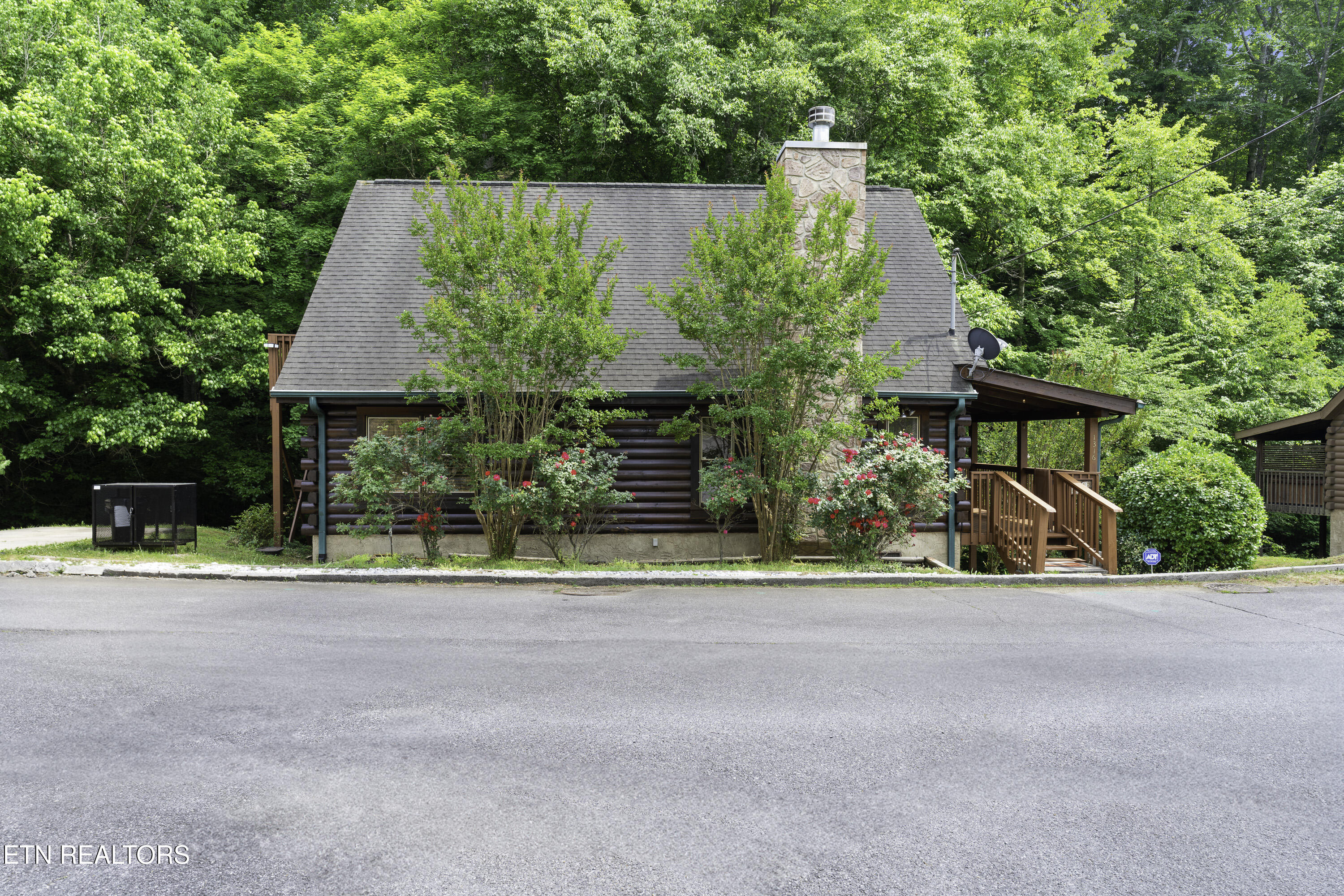 1316 Wedge Tailed Lane Sevierville TN 37876