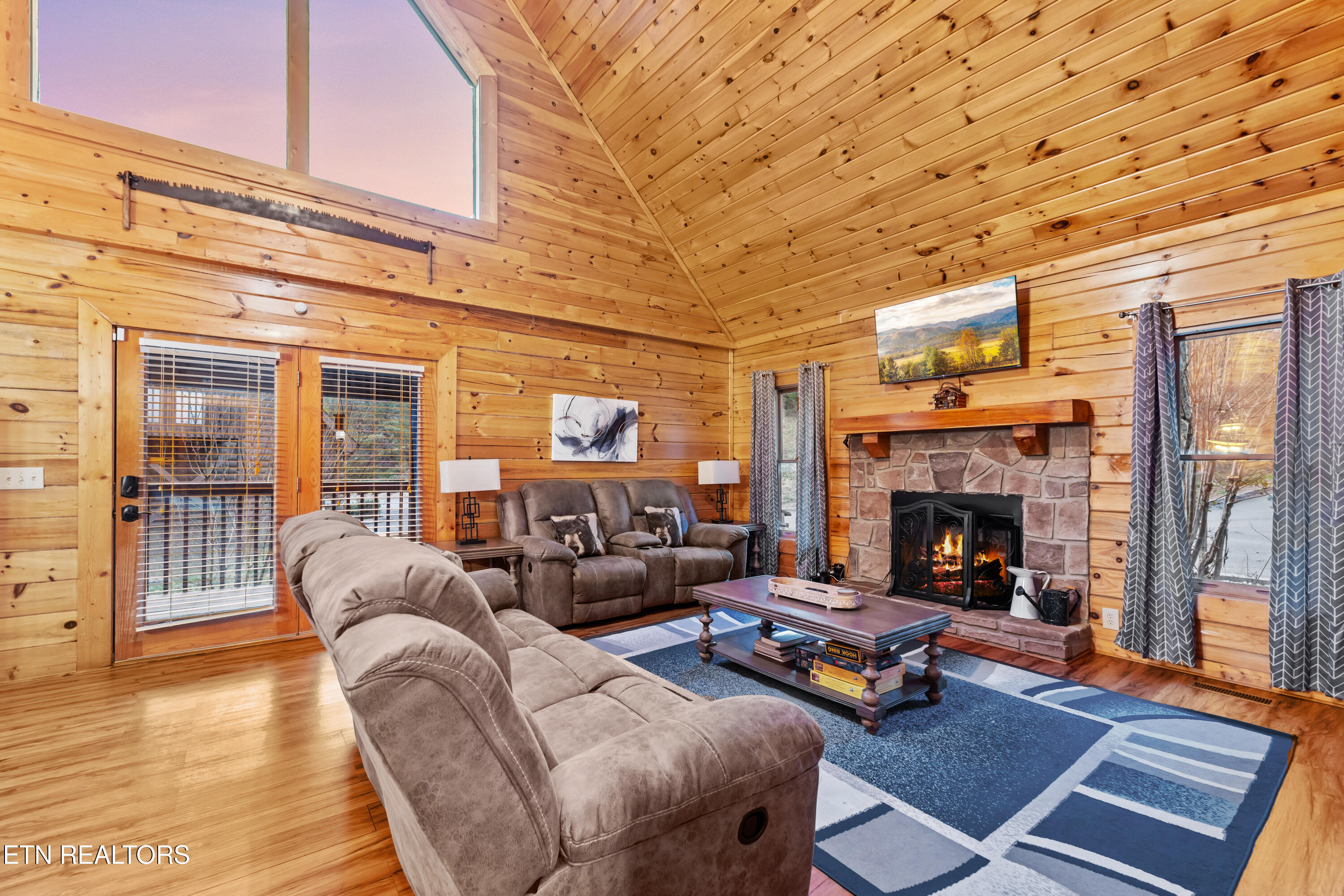 1316 Wedge Tailed Lane Sevierville TN 37876