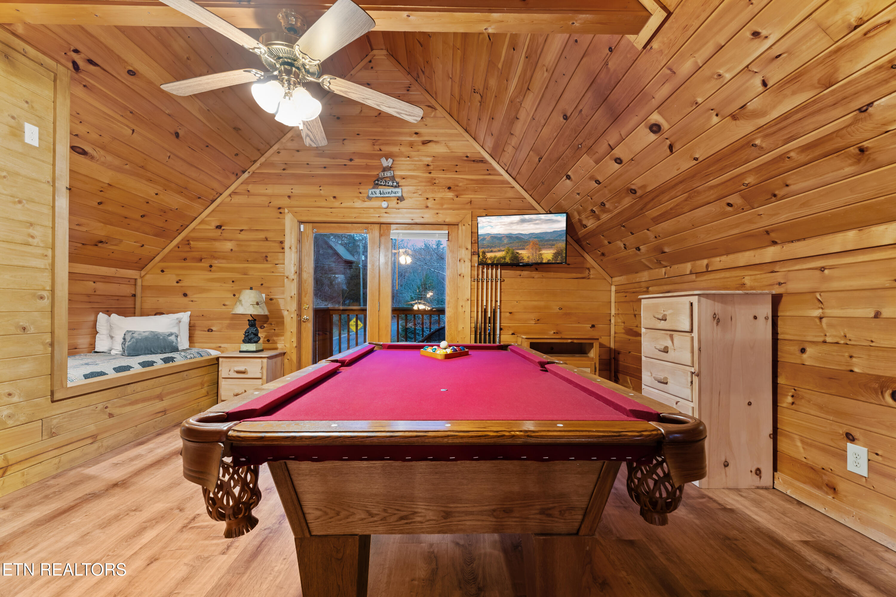 1316 Wedge Tailed Lane Sevierville TN 37876
