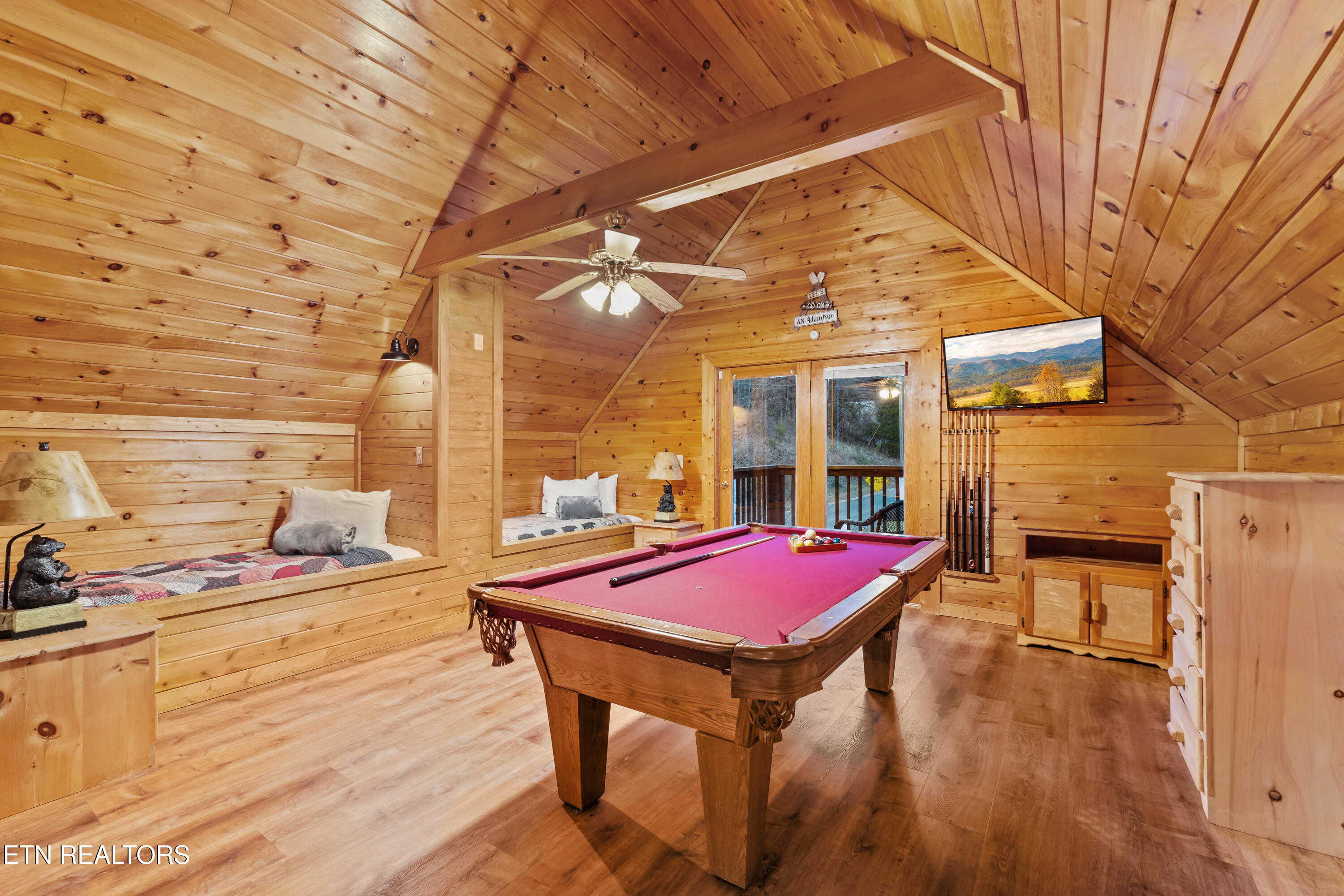 1316 Wedge Tailed Lane Sevierville TN 37876