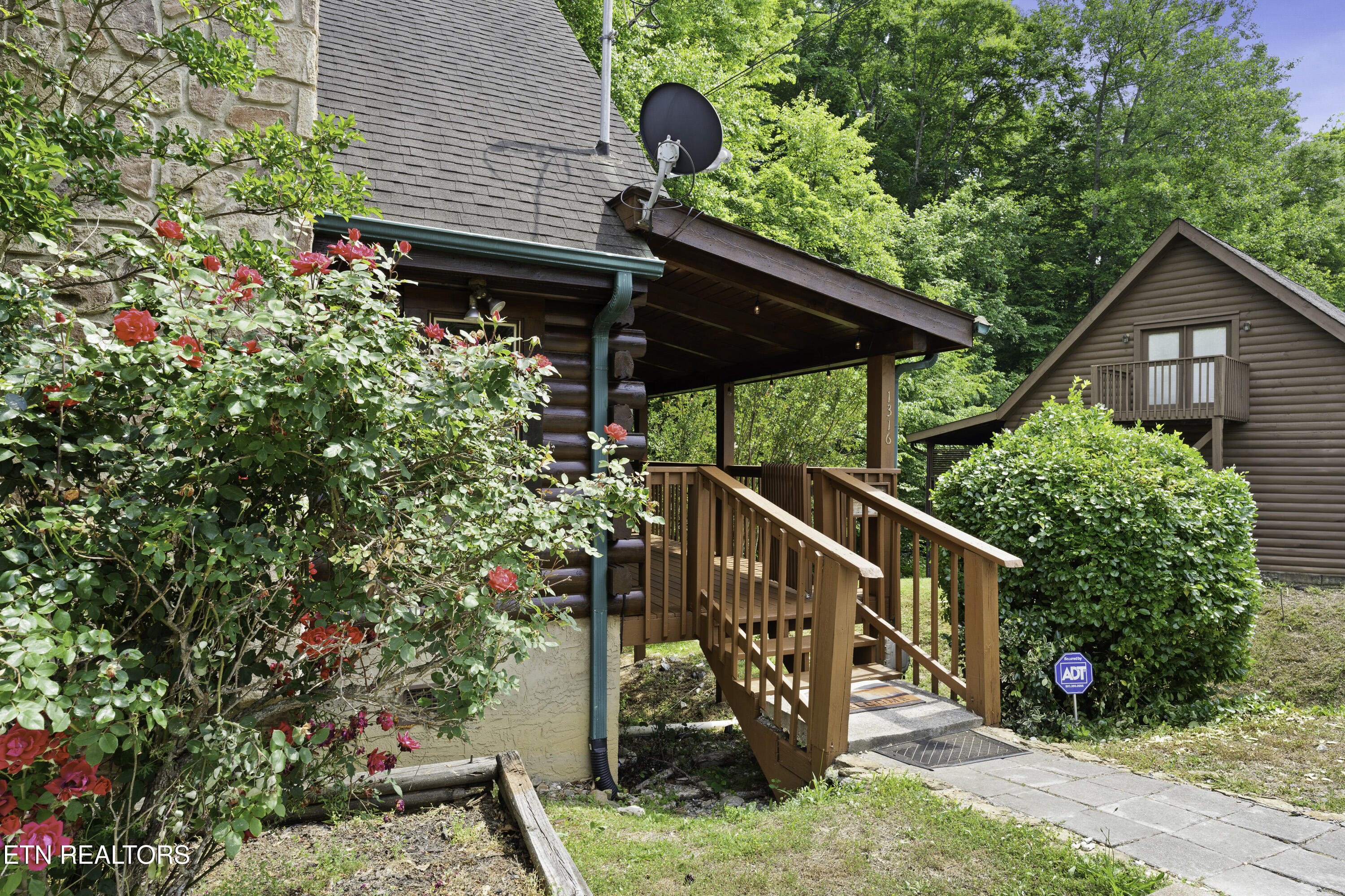 1316 Wedge Tailed Lane Sevierville TN 37876