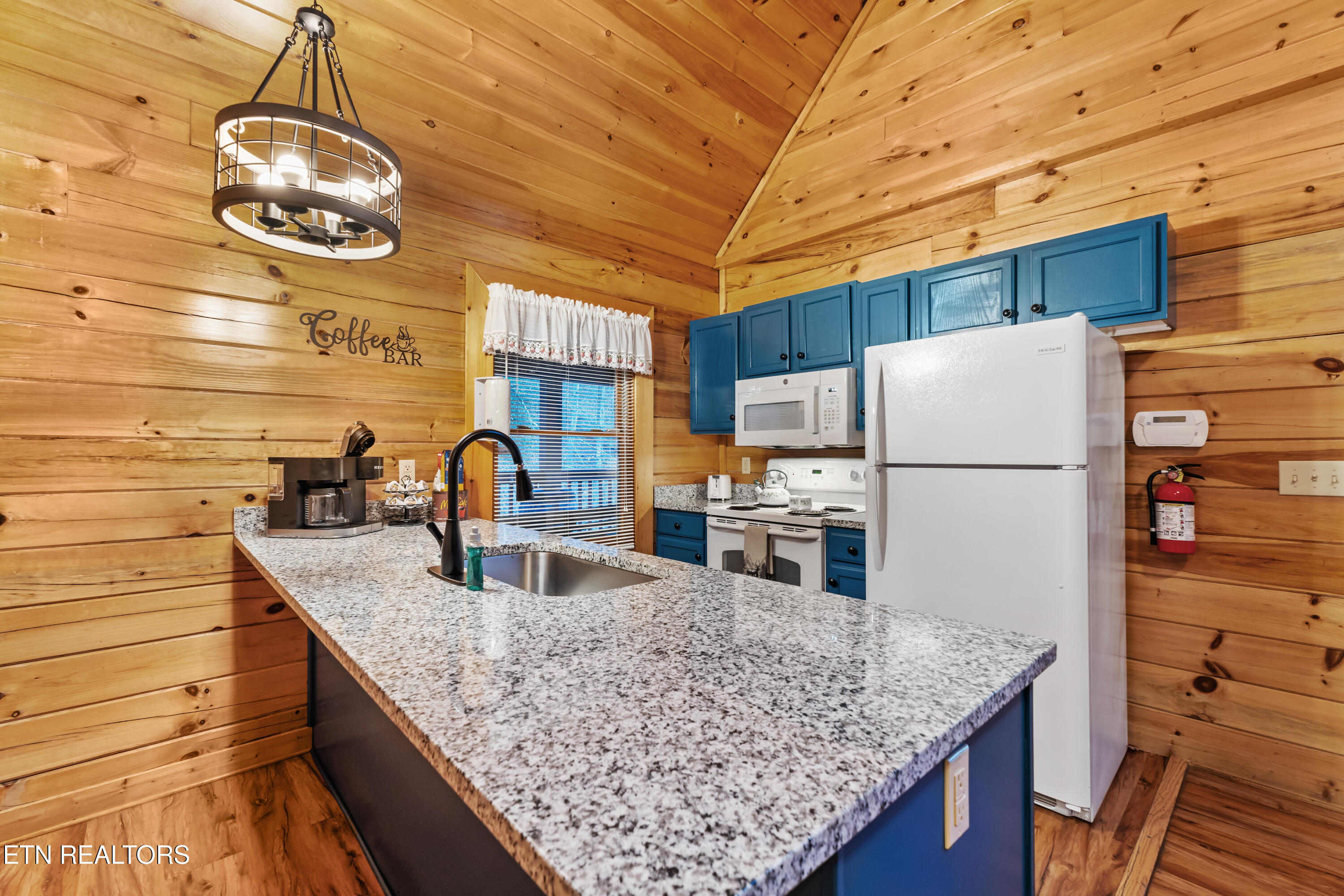 1316 Wedge Tailed Lane Sevierville TN 37876