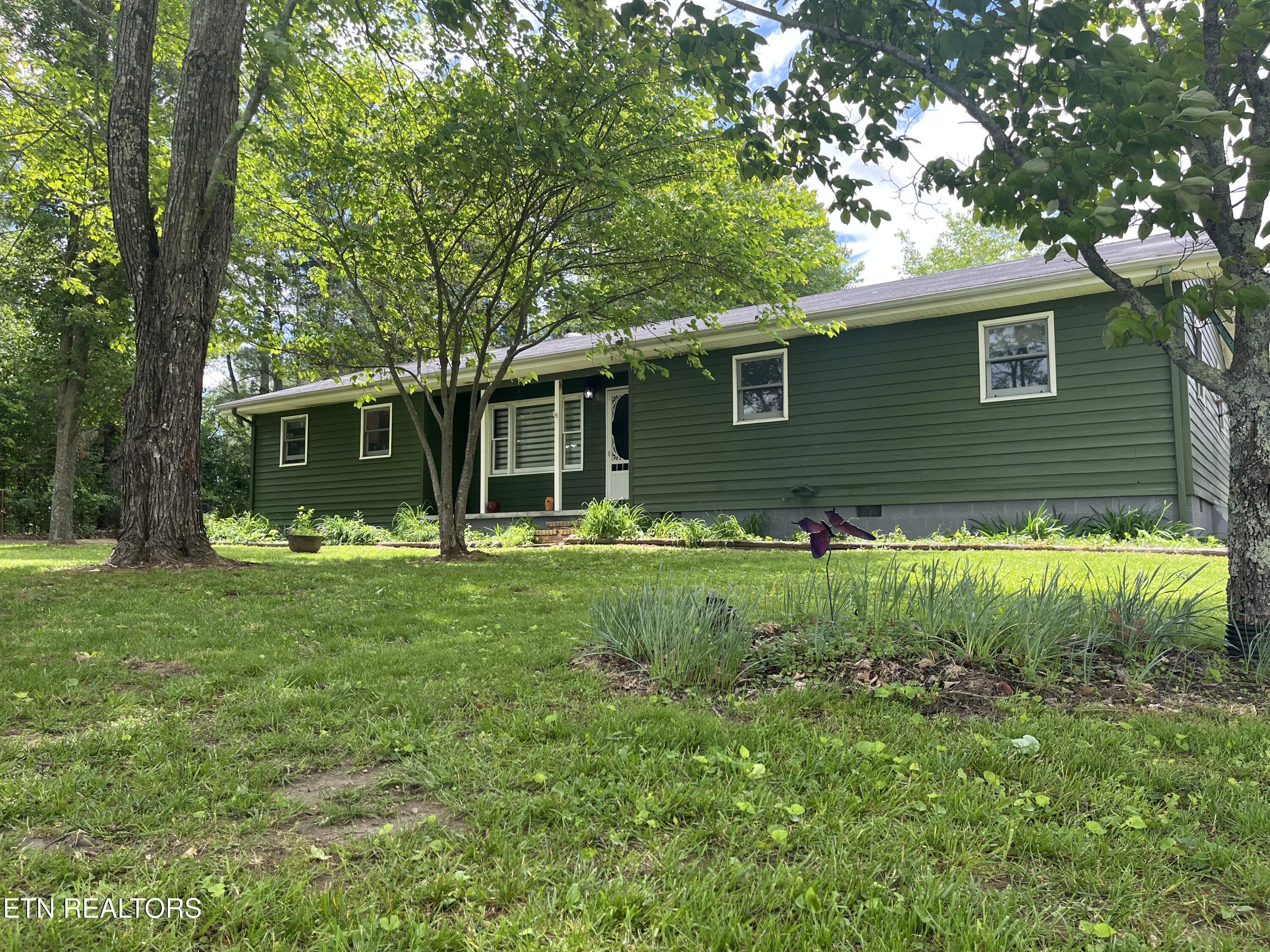 2107 Potato Farm Road Crossville TN 38571