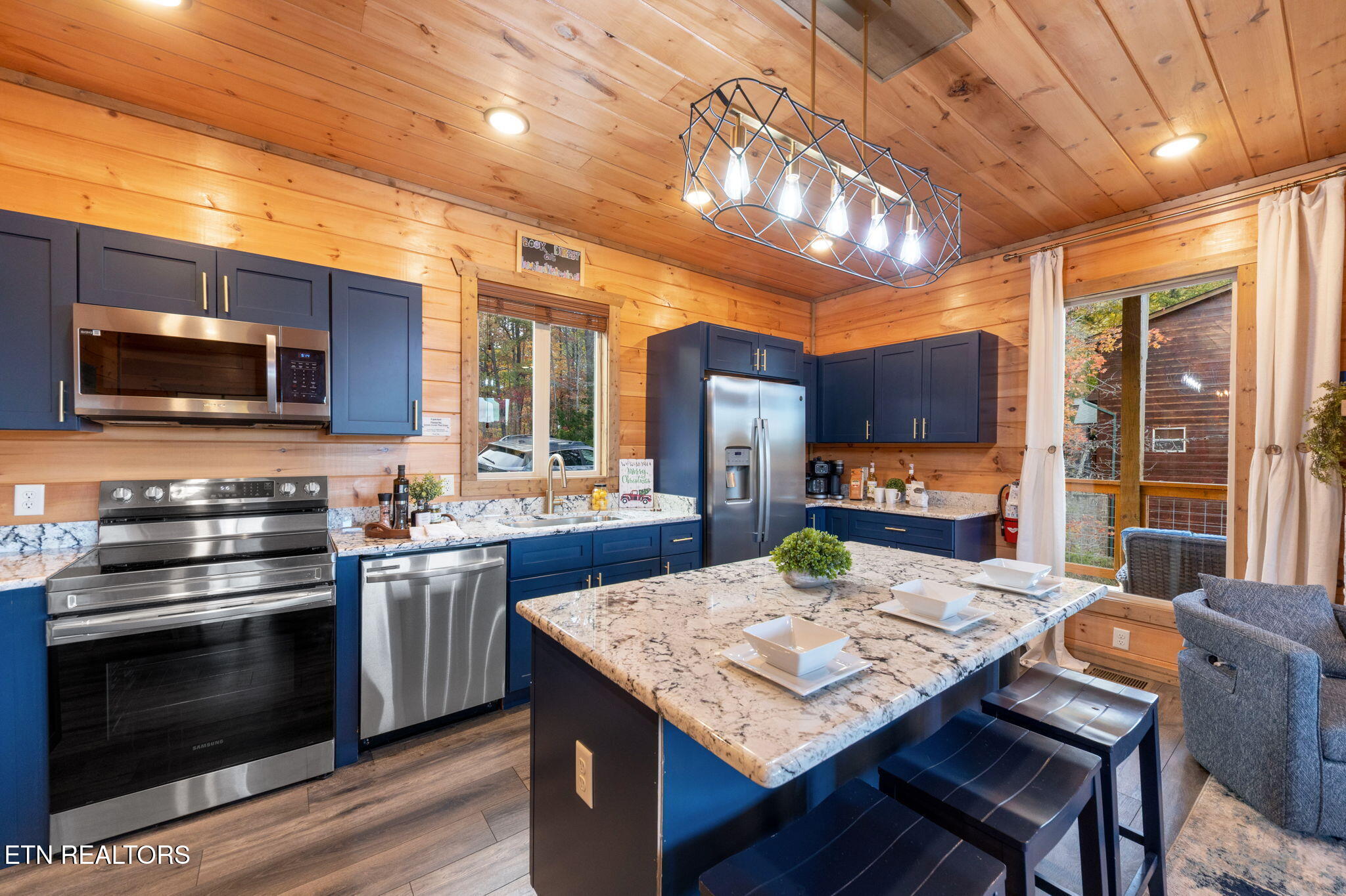 4164 Chamberlain Lane Sevierville TN 37862