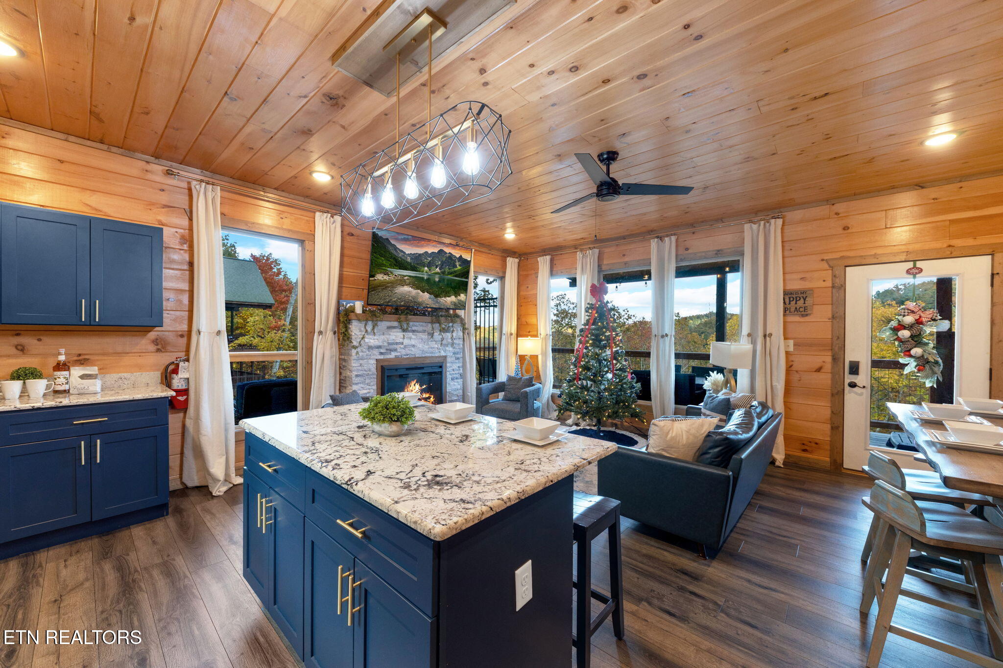 4164 Chamberlain Lane Sevierville TN 37862