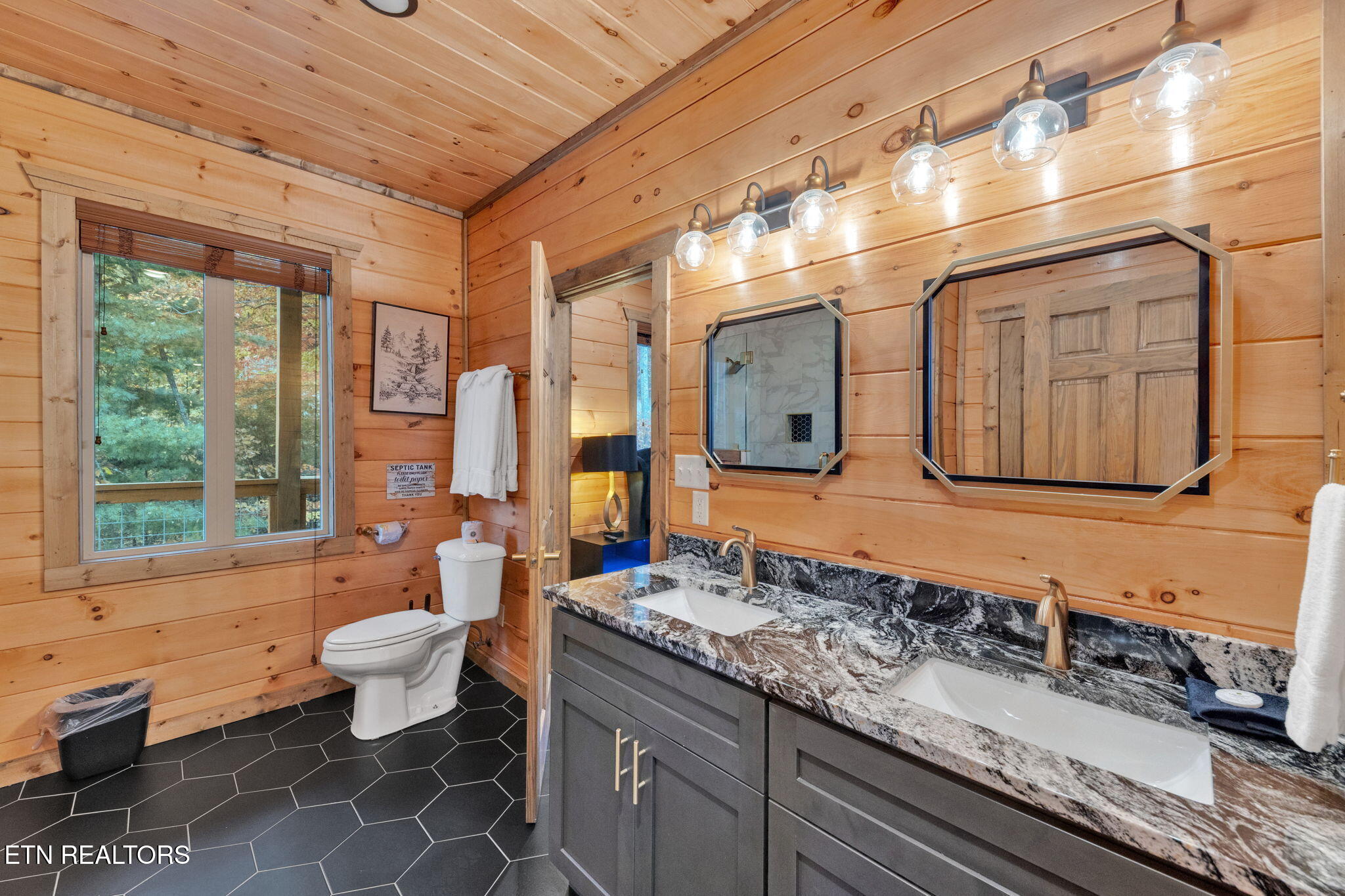 4164 Chamberlain Lane Sevierville TN 37862