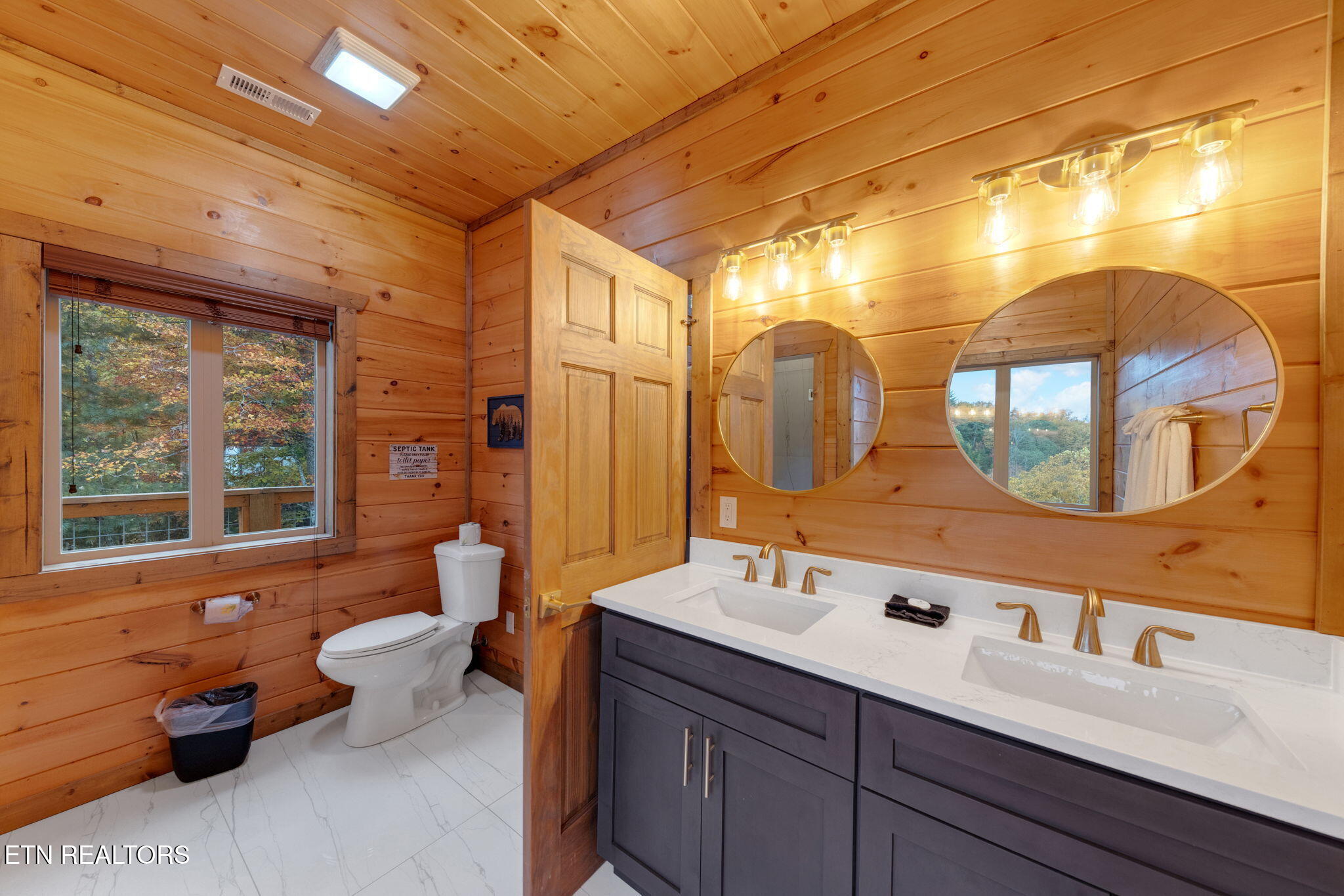 4164 Chamberlain Lane Sevierville TN 37862