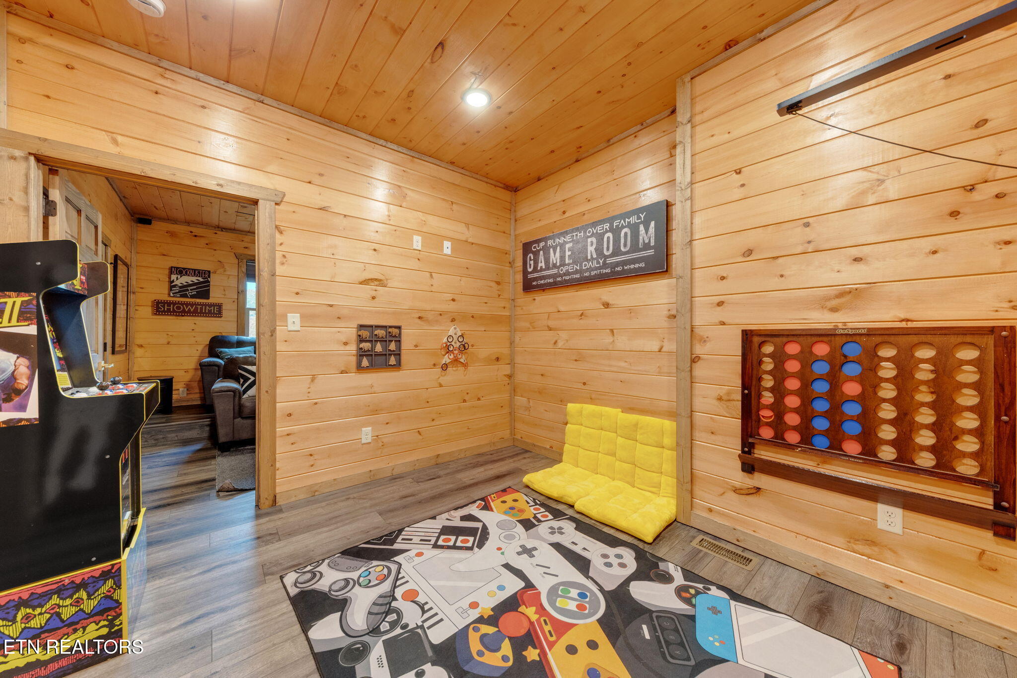 4164 Chamberlain Lane Sevierville TN 37862