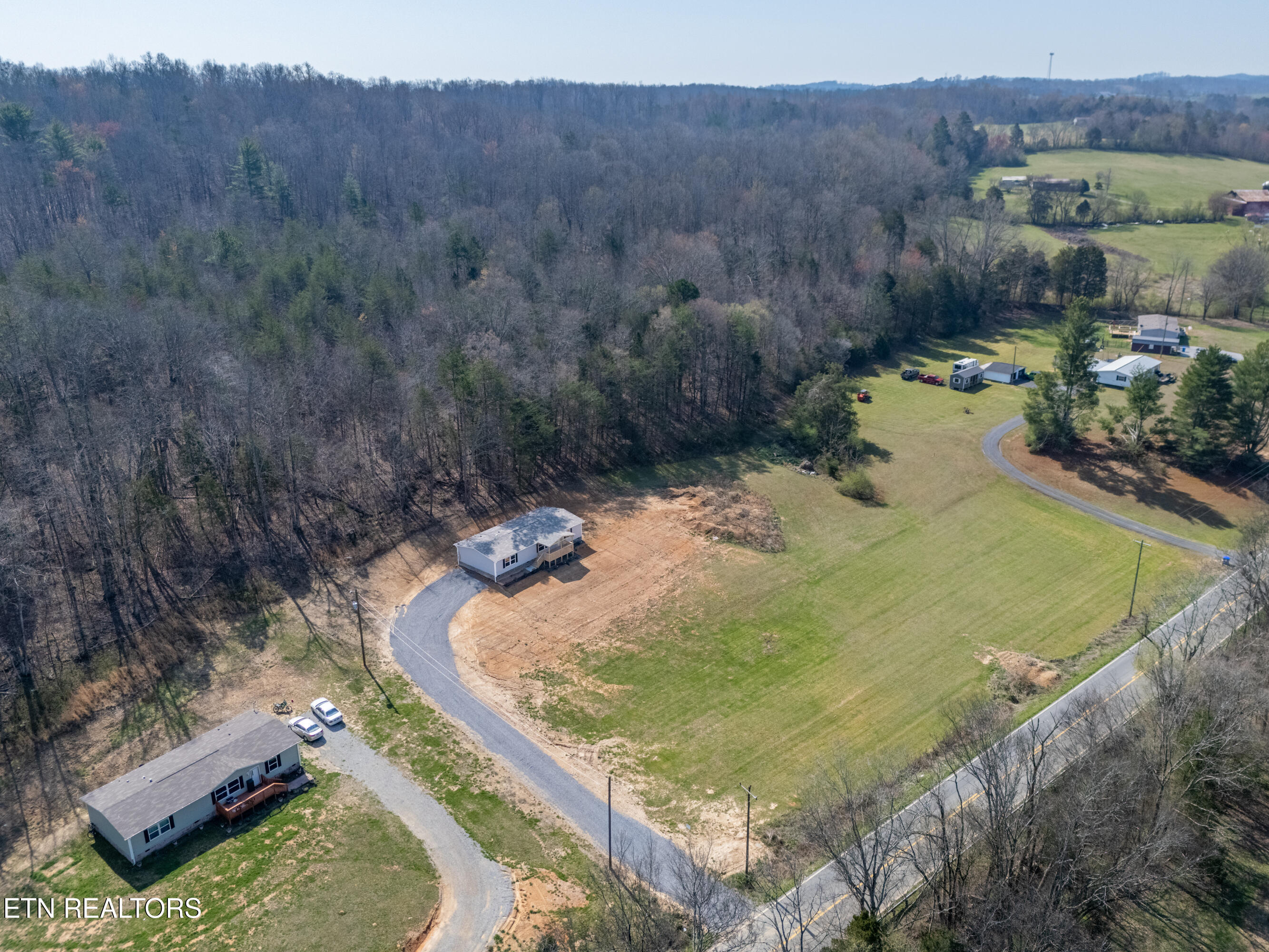 1593 Sweetwater Road Philadelphia TN 37846