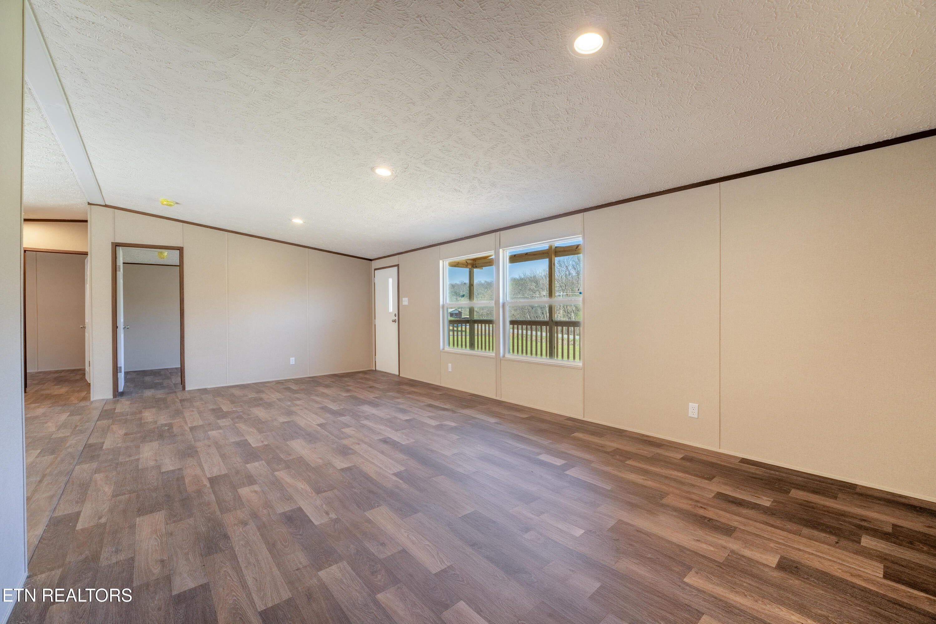 1593 Sweetwater Road Philadelphia TN 37846