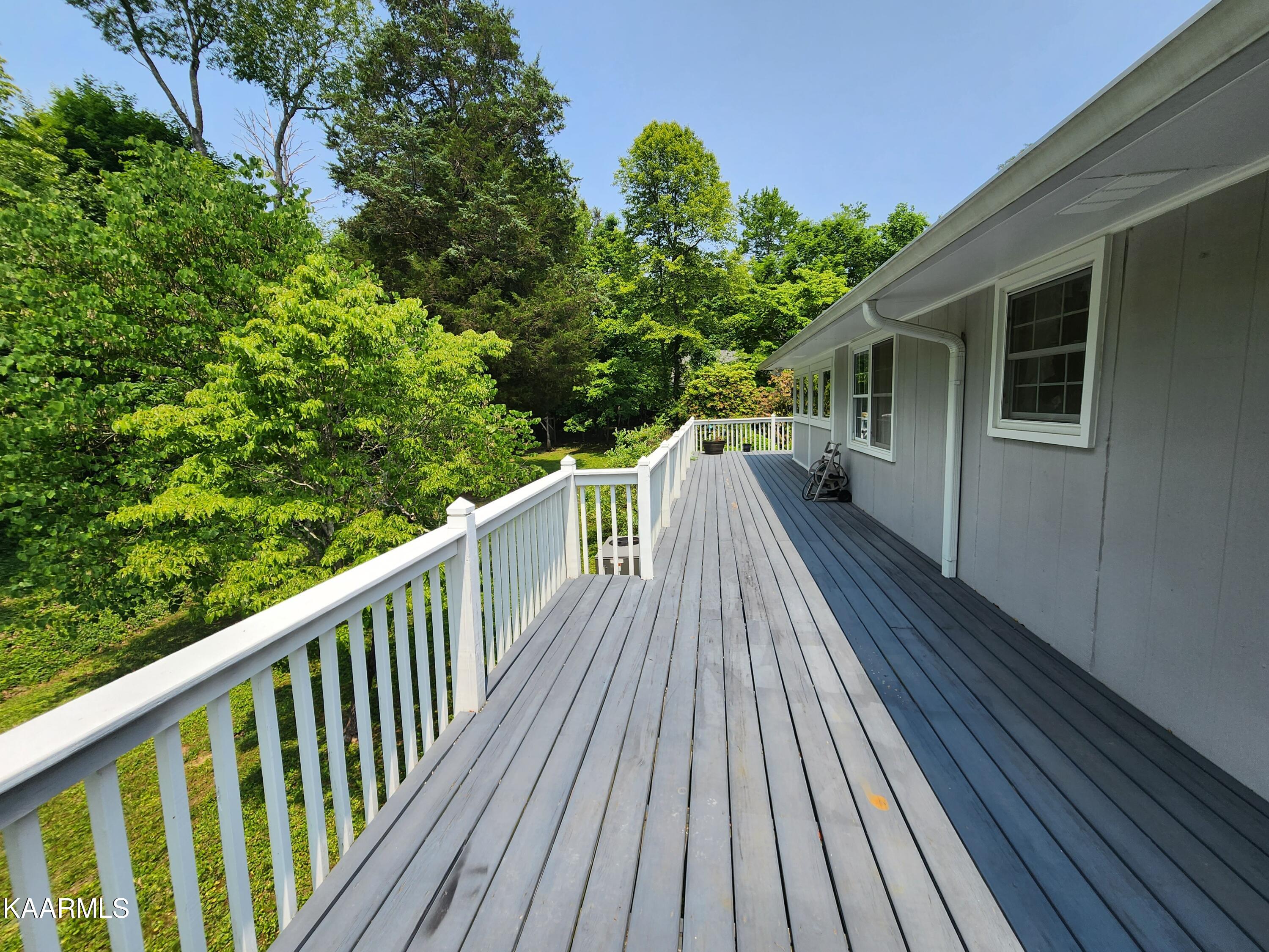 1845 Brandywine Drive Lenoir City TN 37772