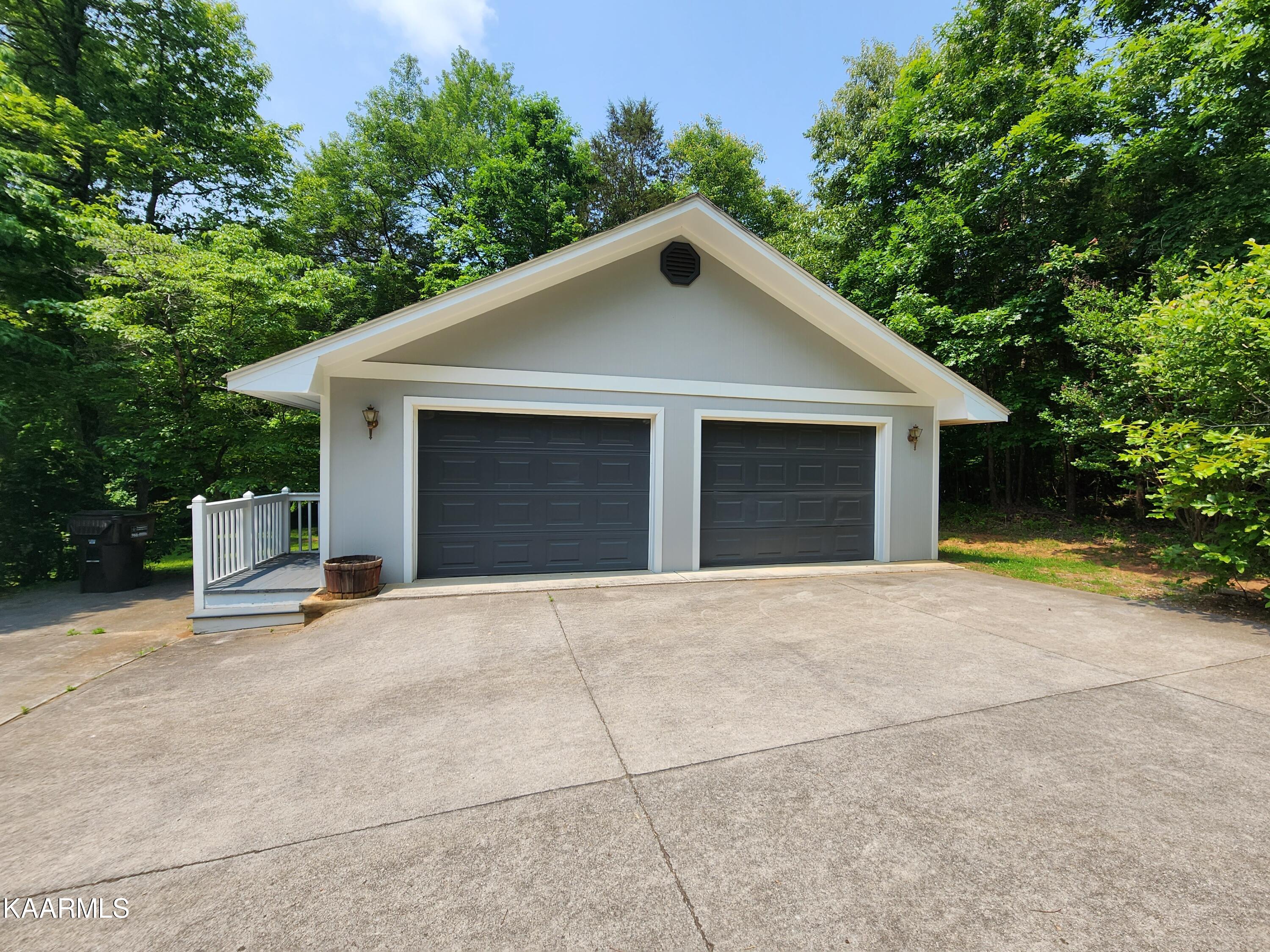 1845 Brandywine Drive Lenoir City TN 37772