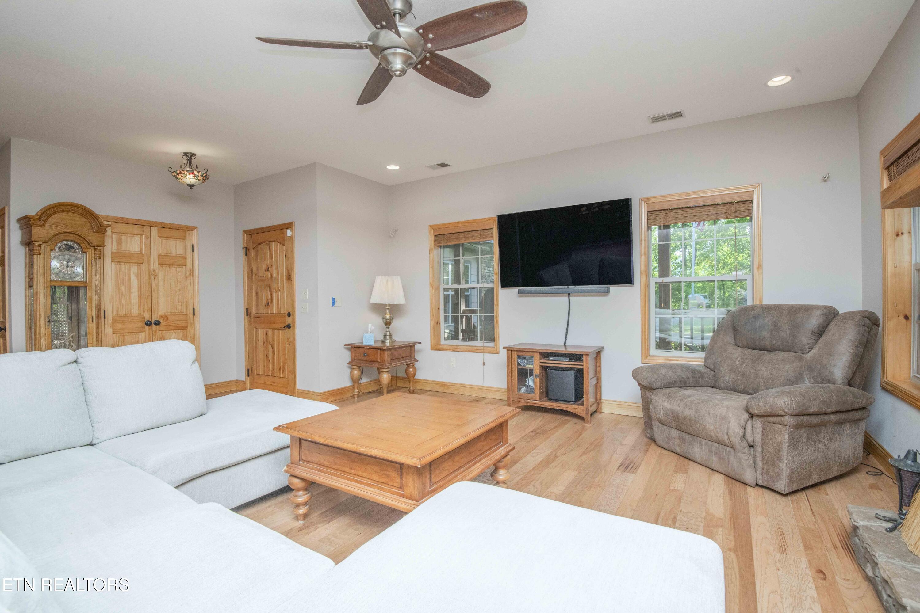 1033 Shell Mountain Road Sevierville TN 37876