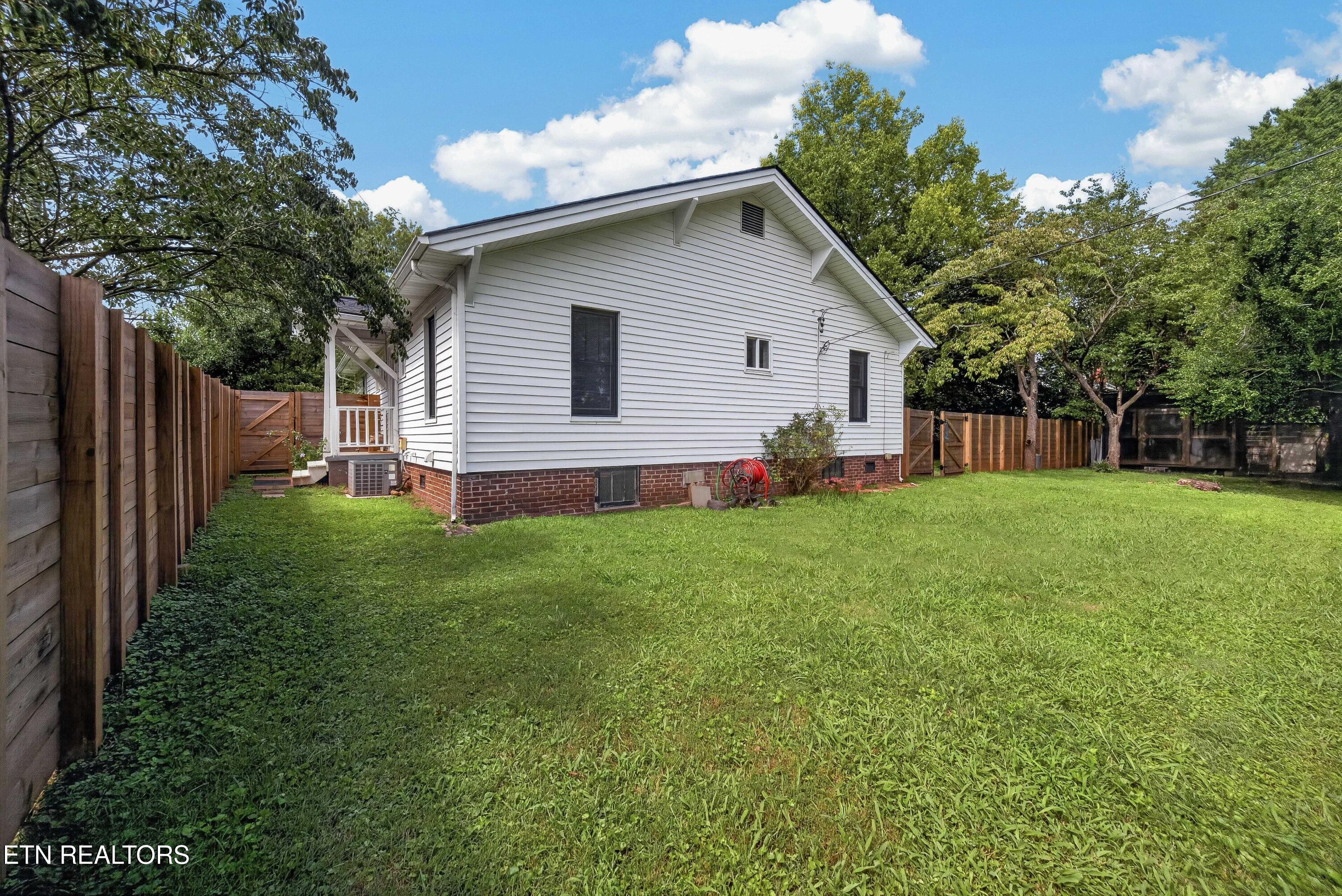 1932 Emoriland Boulevard Knoxville TN 37917