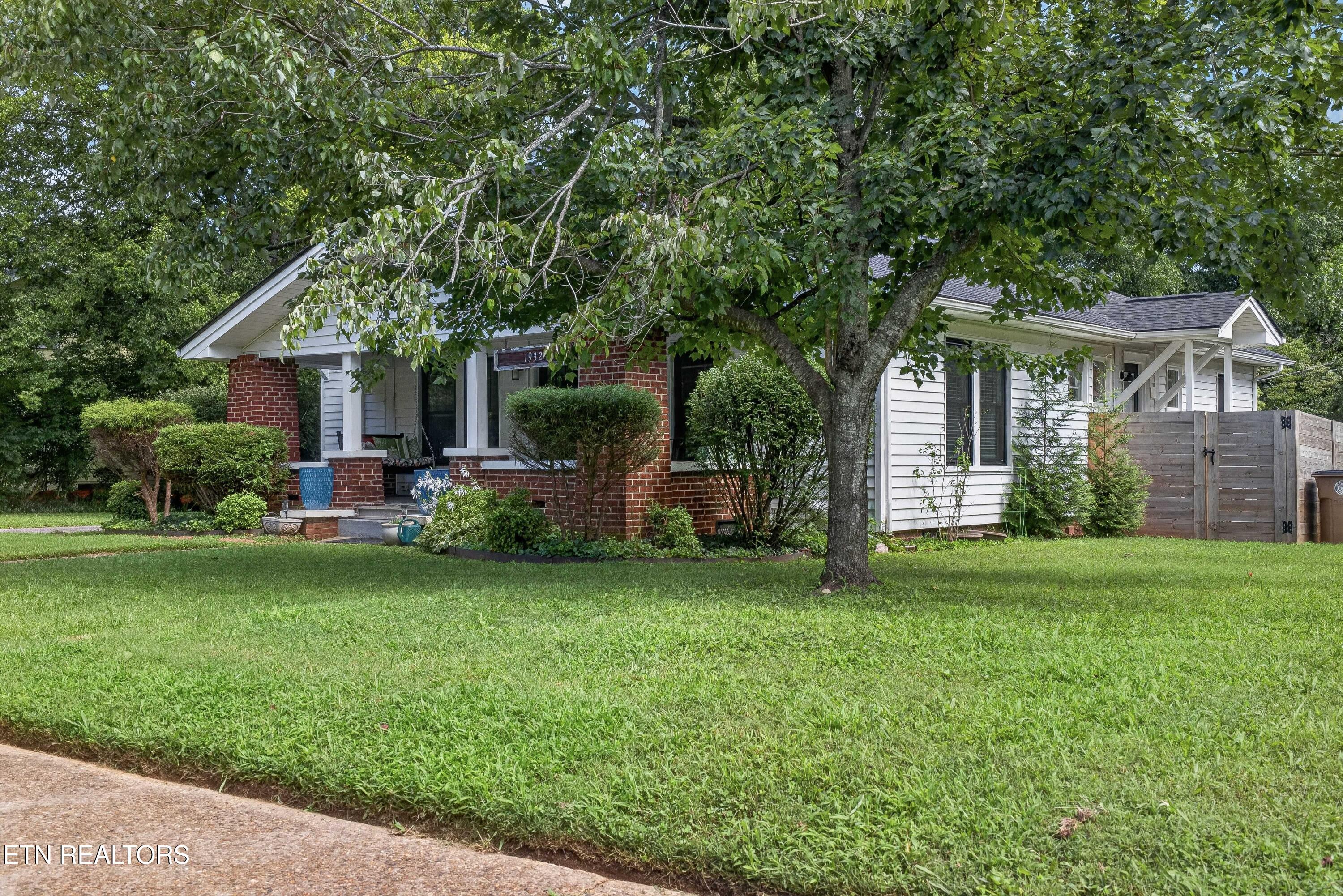 1932 Emoriland Boulevard Knoxville TN 37917